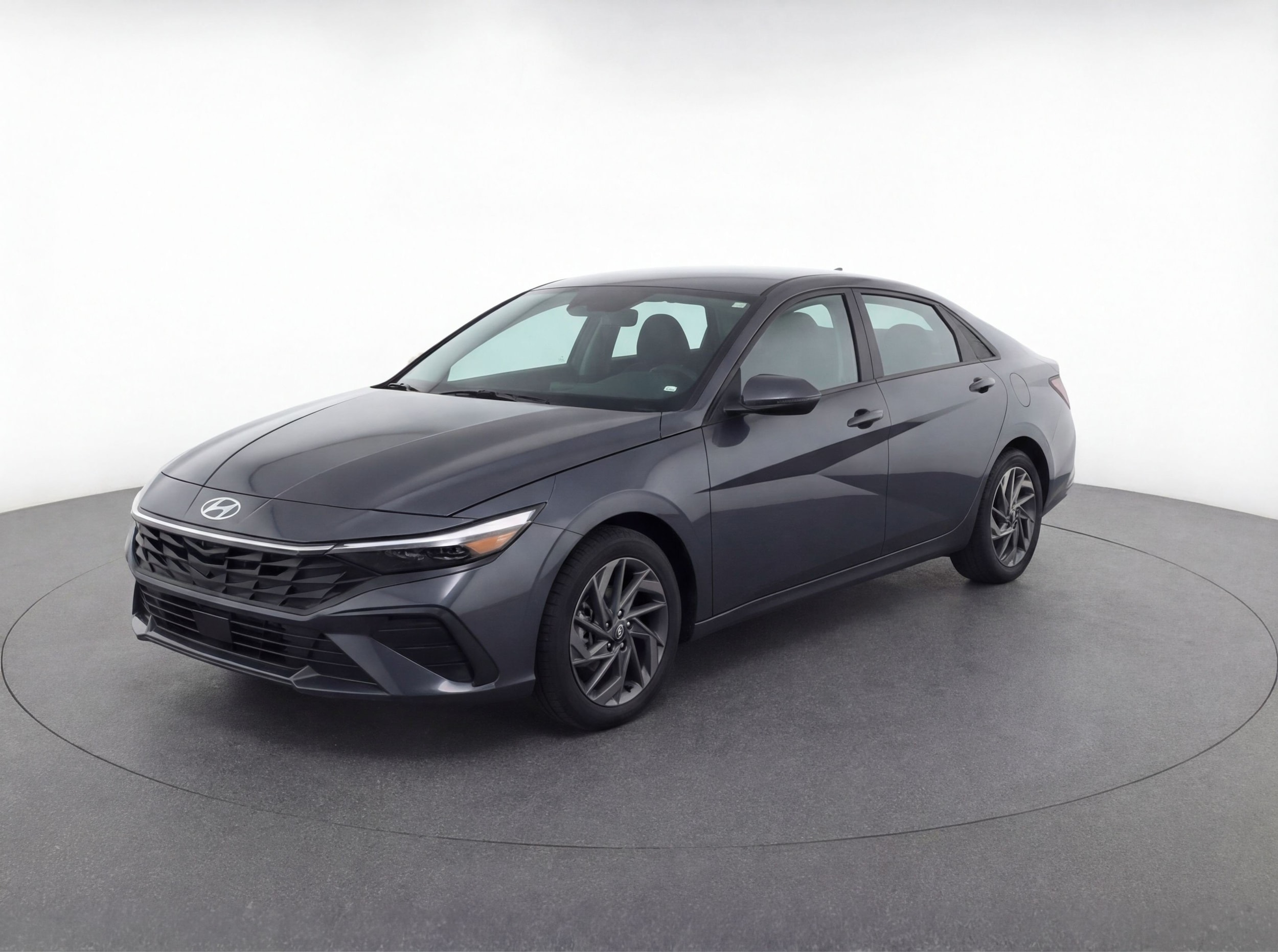Thumbnail: 2024 Hyundai Elantra - 3
