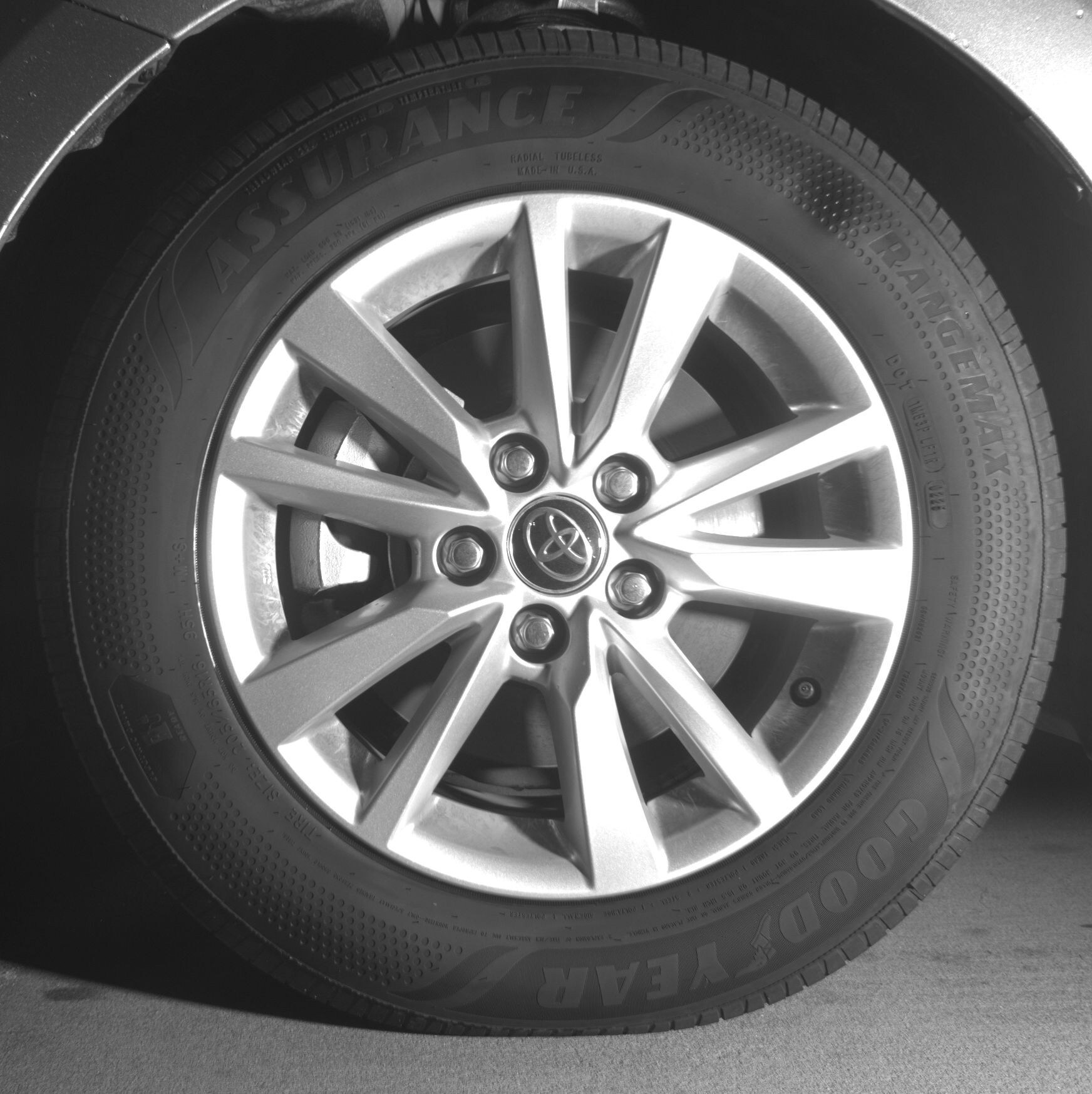 Thumbnail: 2025 Toyota Camry - 9