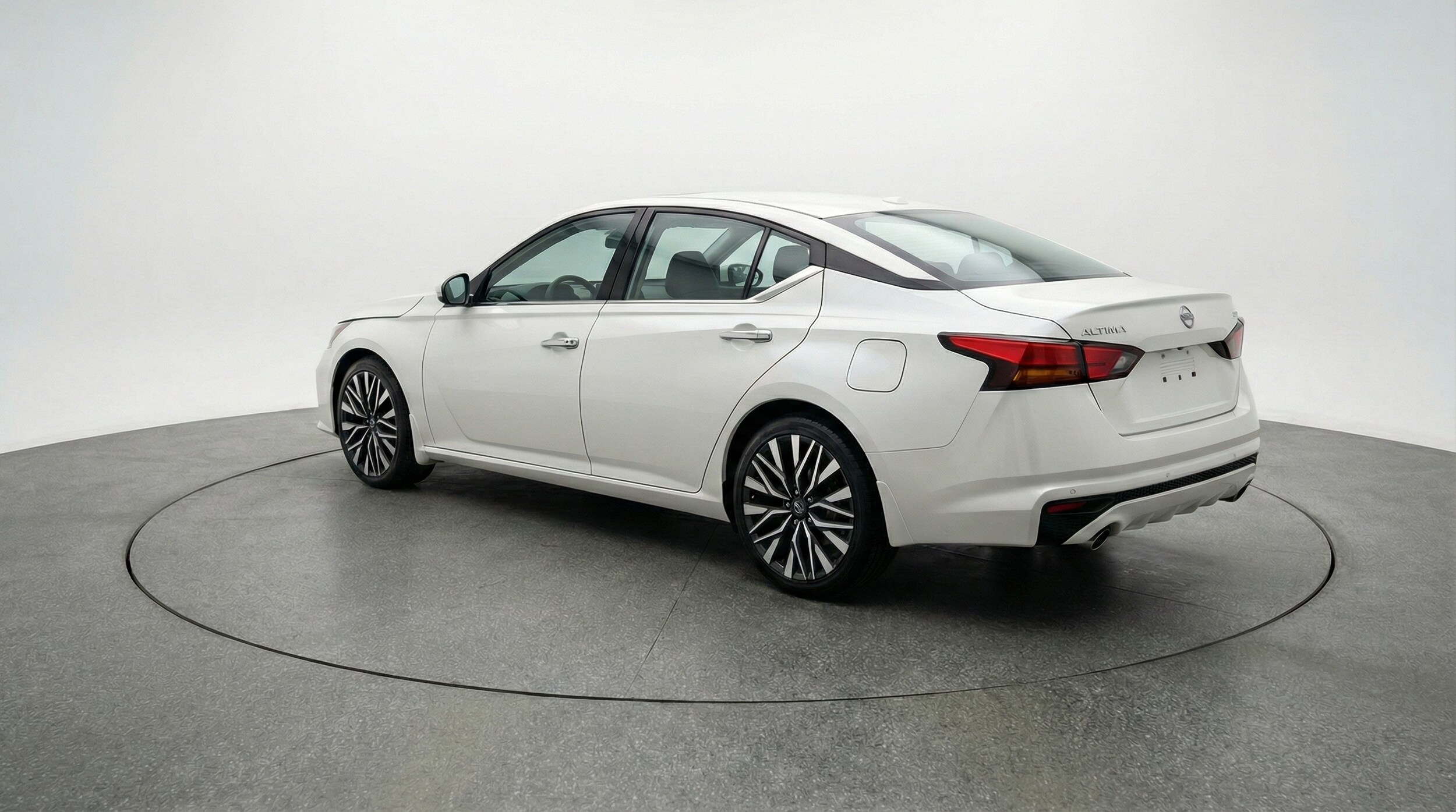 Thumbnail: 2025 Nissan Altima - 5