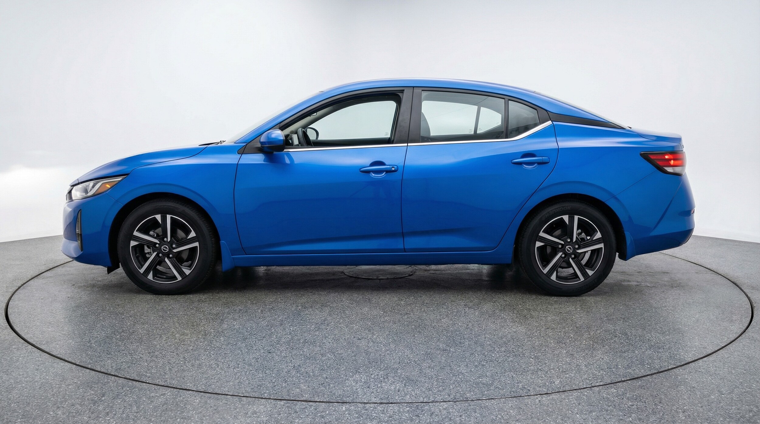 Thumbnail: 2025 Nissan Sentra - 4