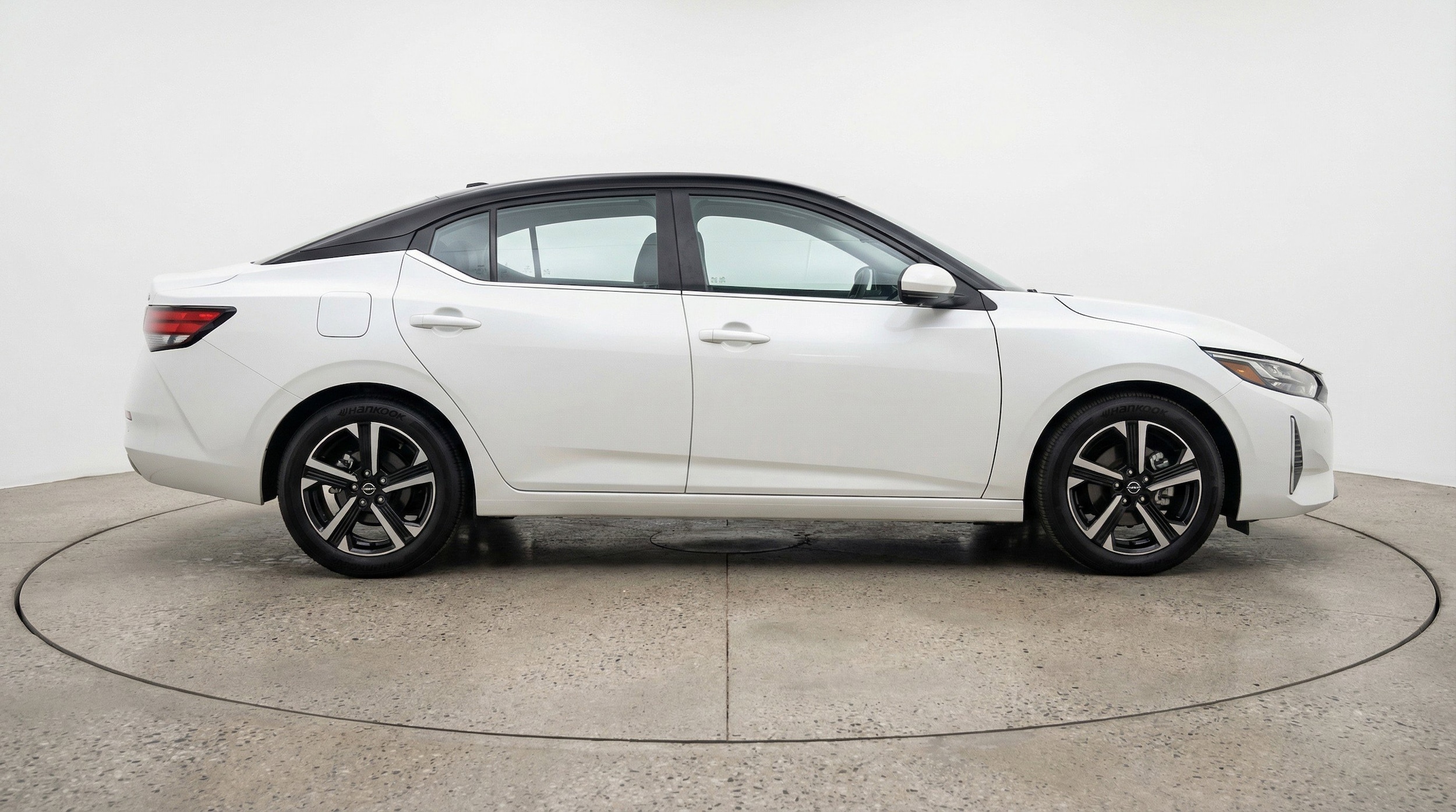 Thumbnail: 2025 Nissan Sentra - 11
