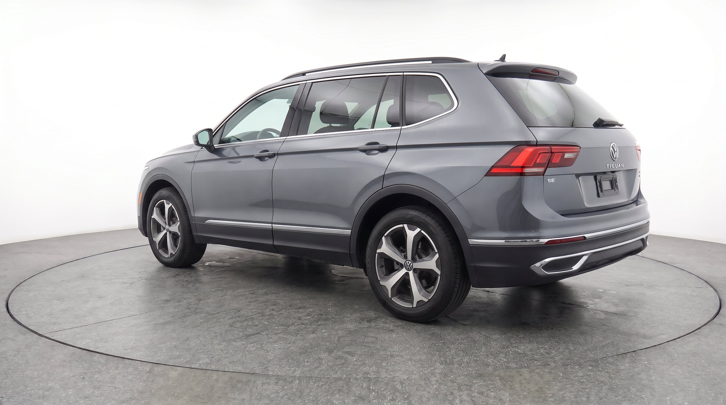 Thumbnail: 2026 Volkswagen Tiguan - 6