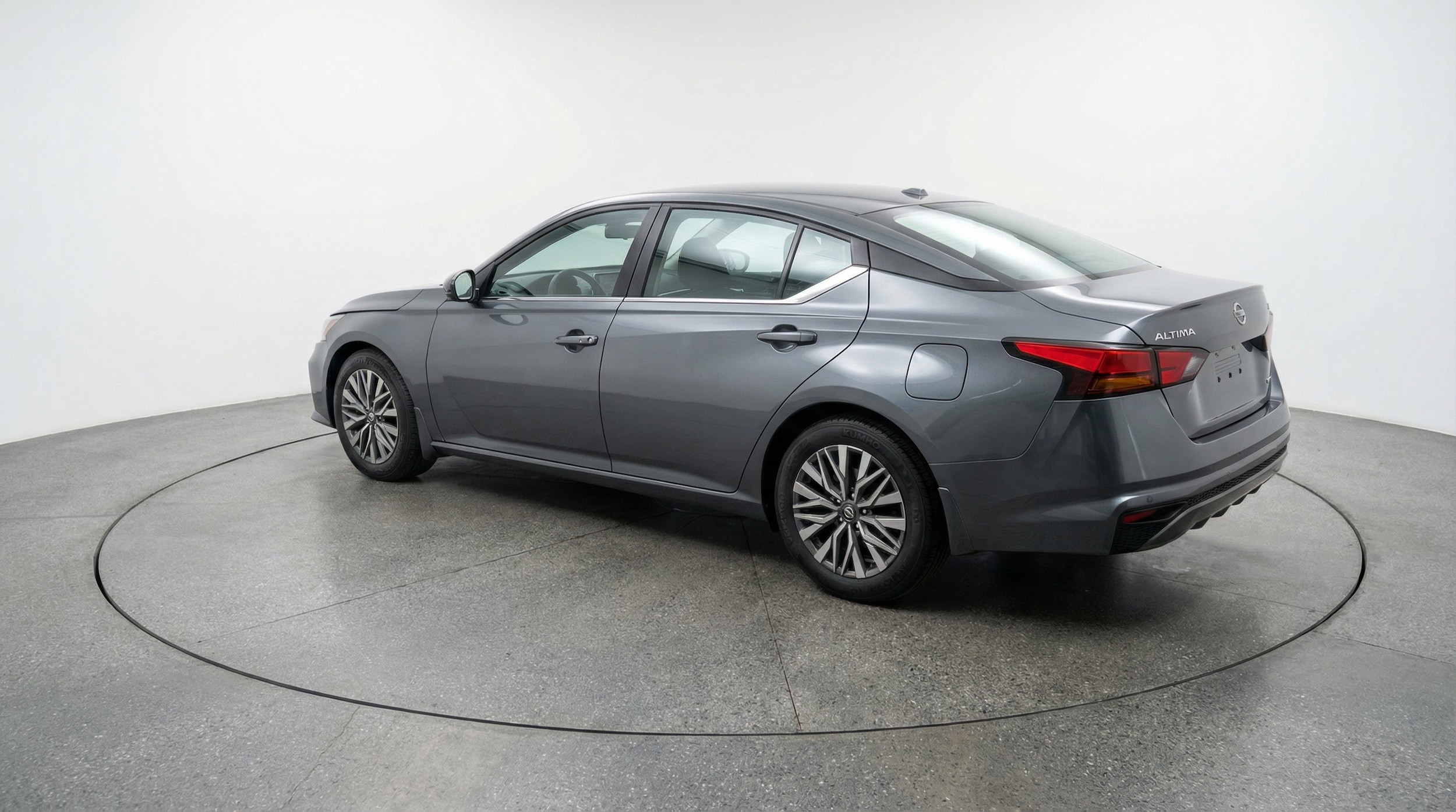 Thumbnail: 2025 Nissan Altima - 5