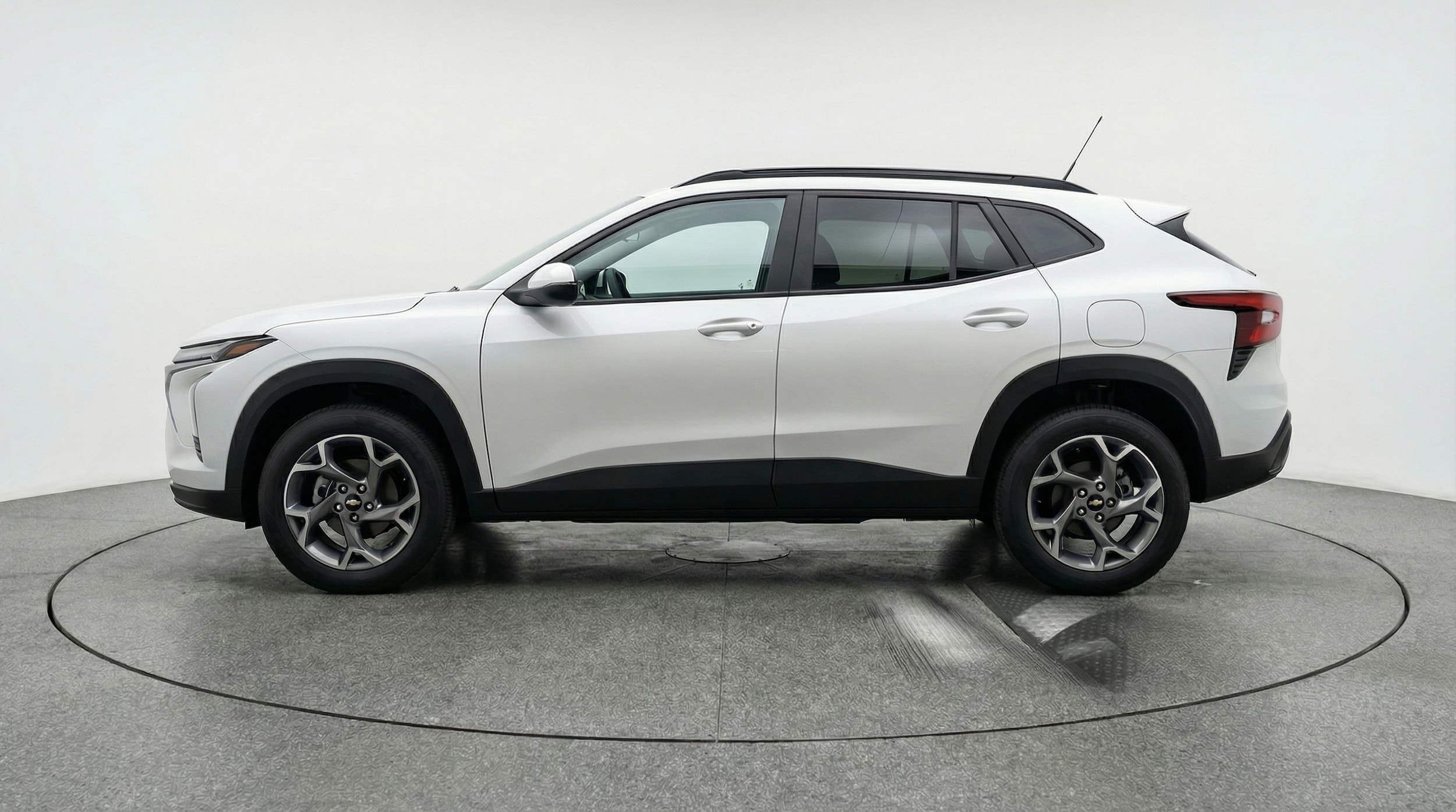 Thumbnail: 2025 Chevrolet Trax - 4