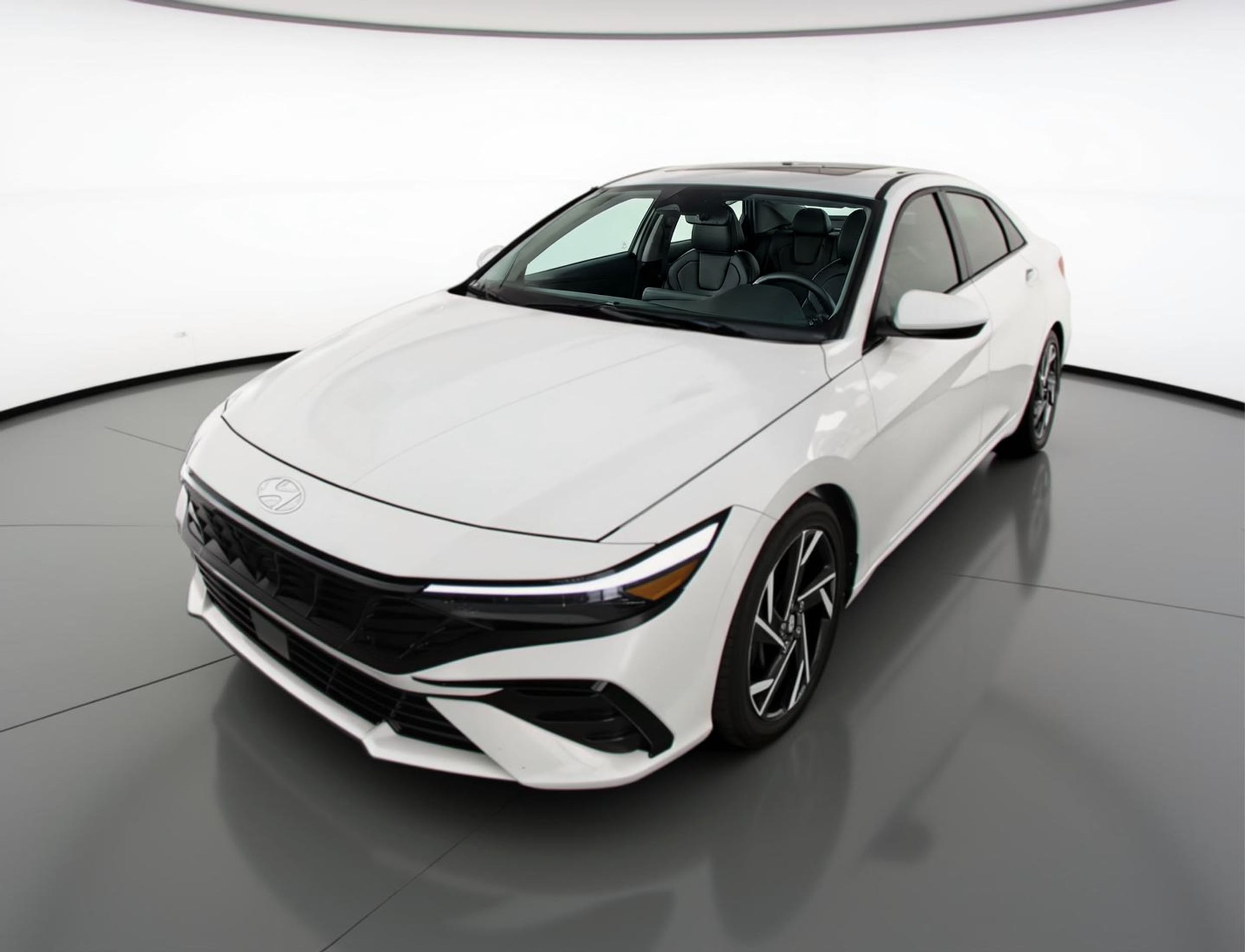 Thumbnail: 2025 Hyundai Elantra - 3