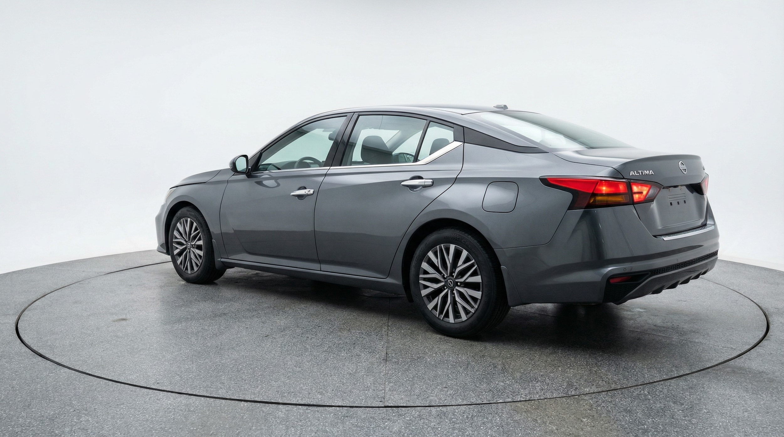 Thumbnail: 2025 Nissan Altima - 5