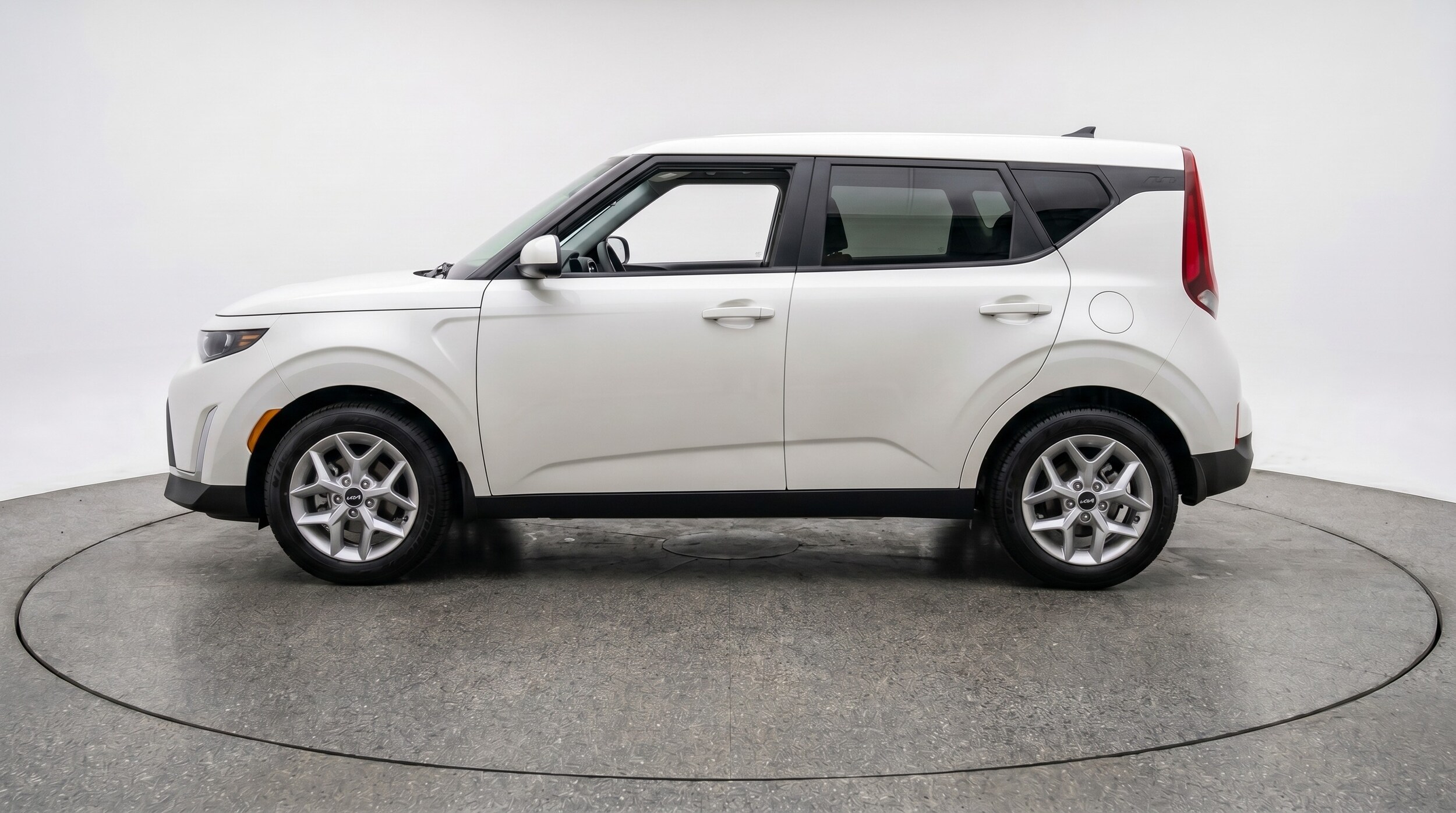 Thumbnail: 2025 Kia Soul - 4