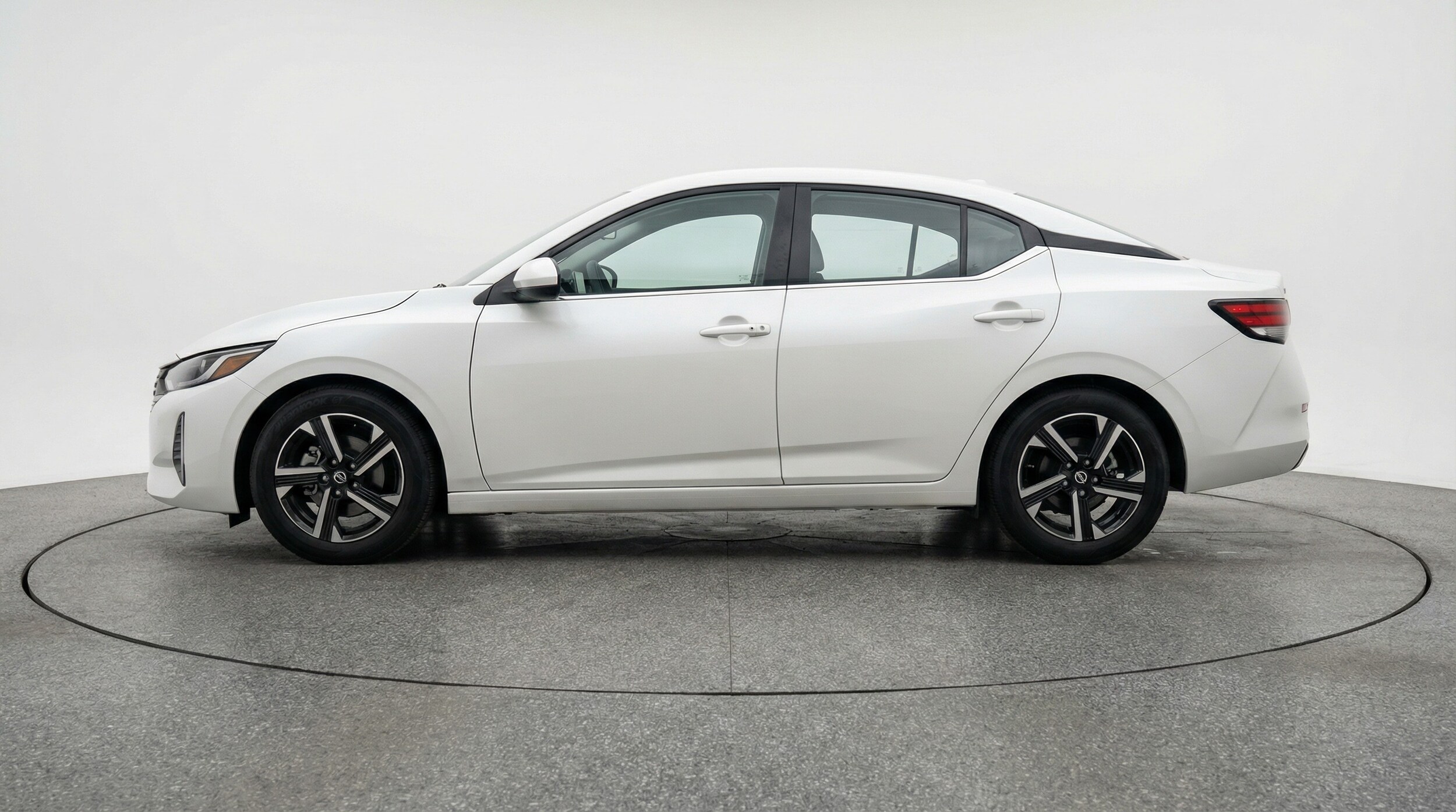 Thumbnail: 2025 Nissan Sentra - 4