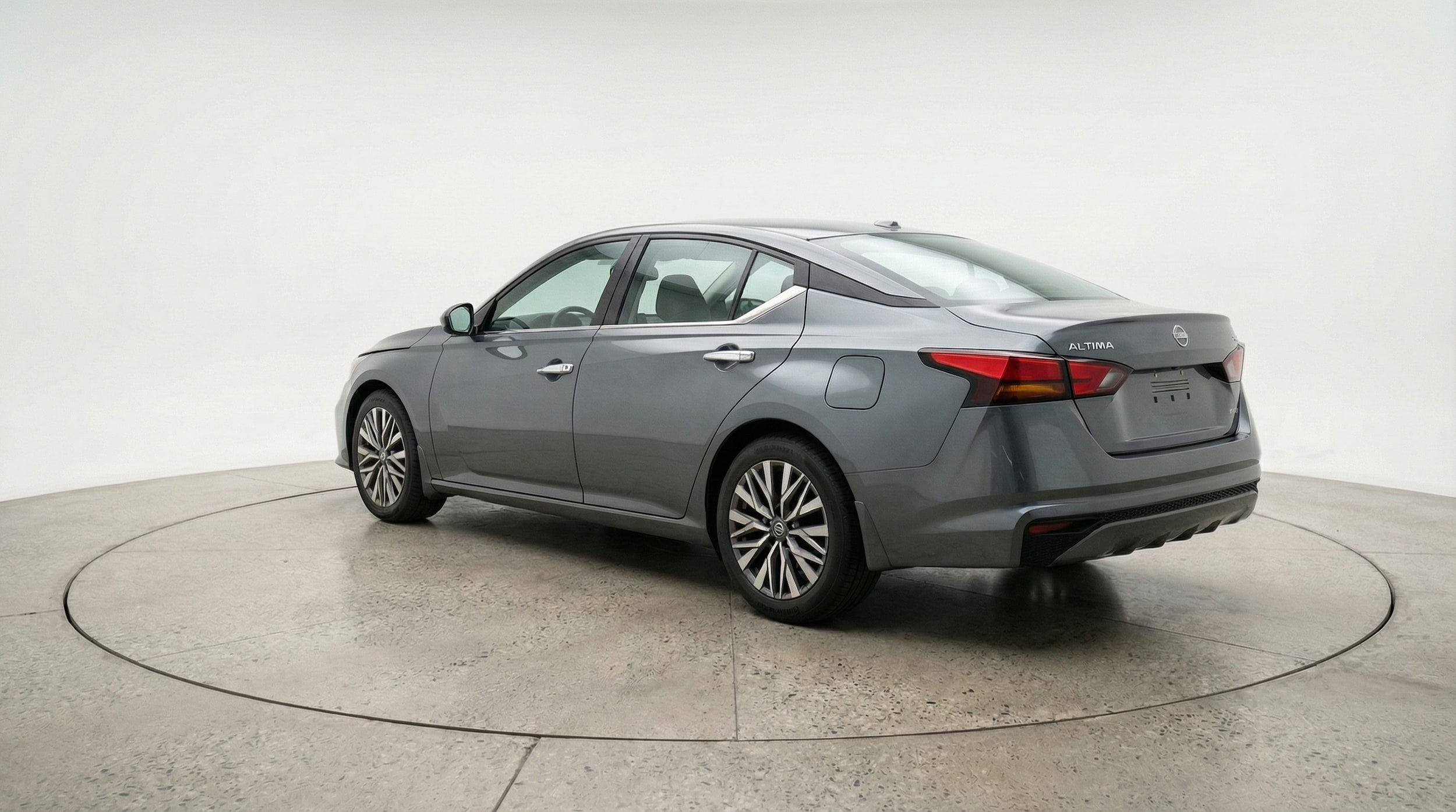 Thumbnail: 2025 Nissan Altima - 5