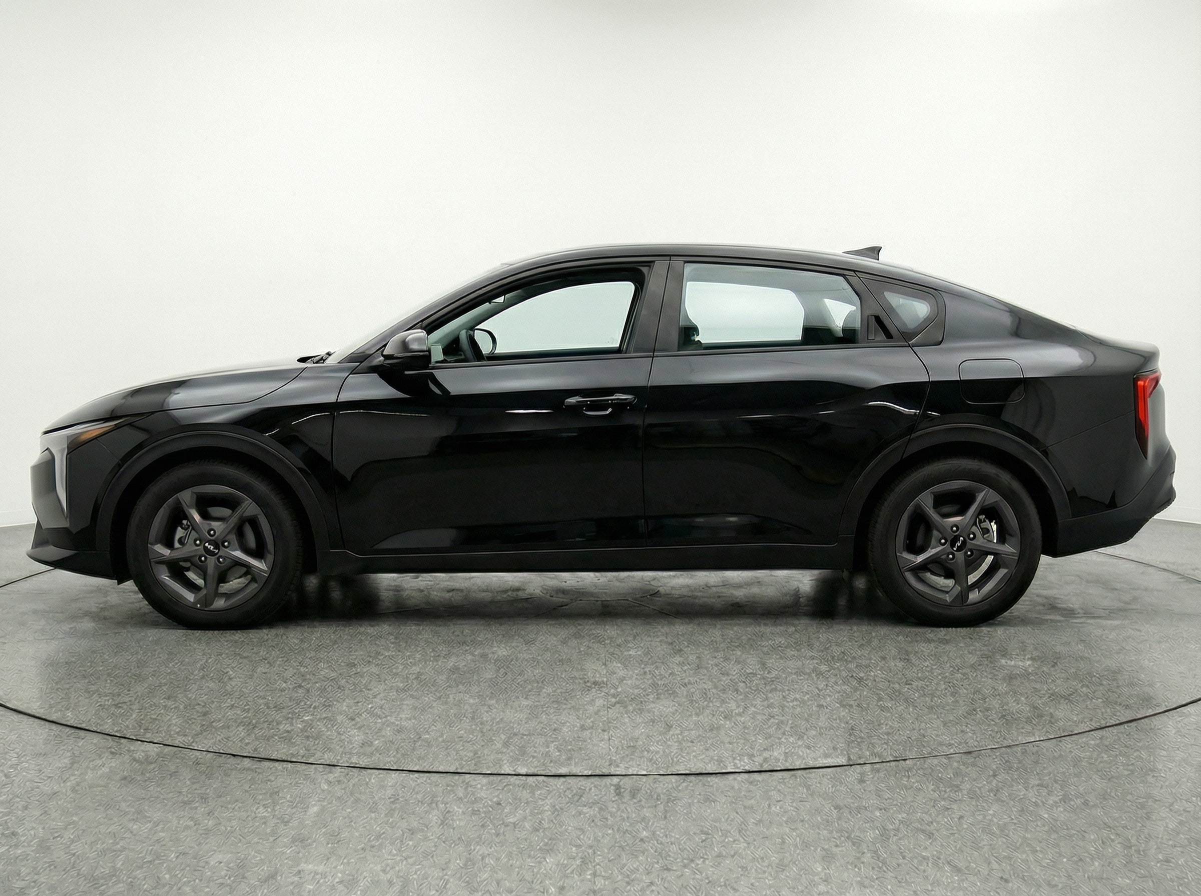 Thumbnail: 2025 Kia K4 - 4