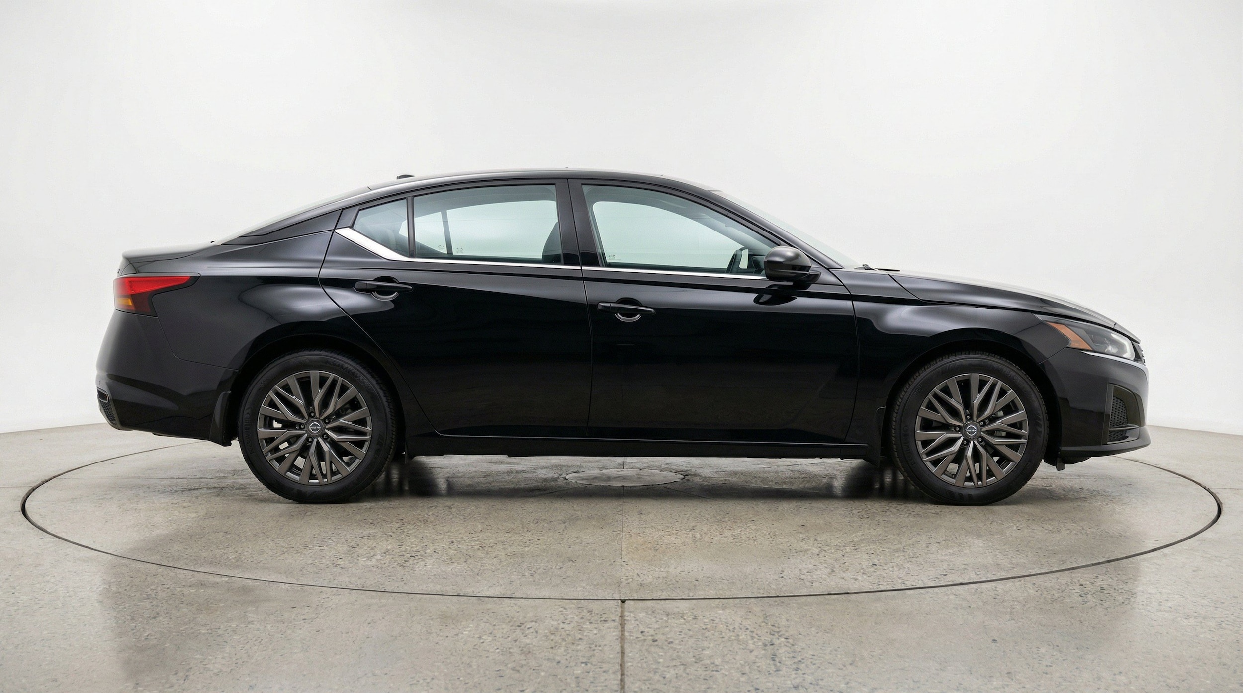 Thumbnail: 2025 Nissan Altima - 11
