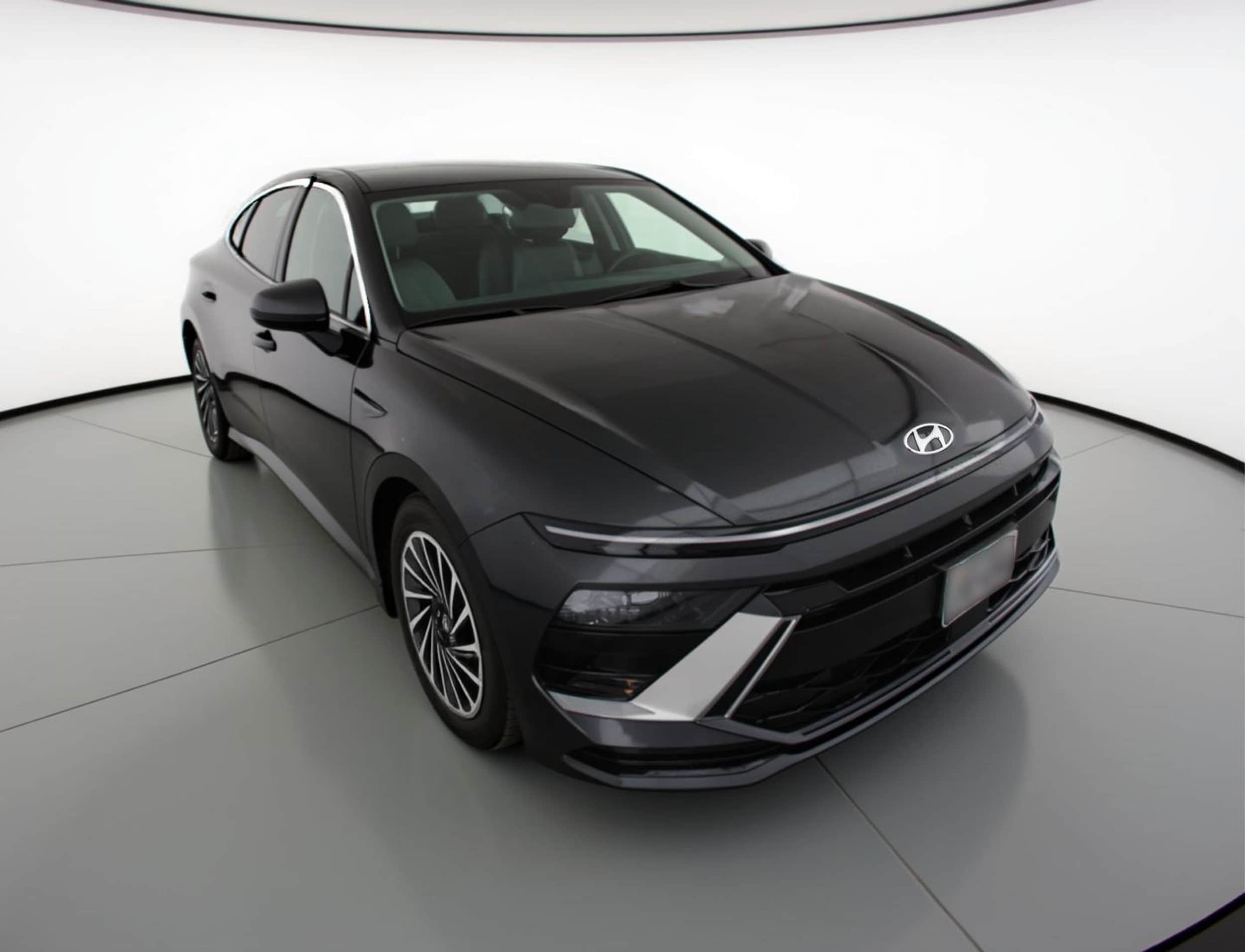 2025 Hyundai Sonata Hybrid