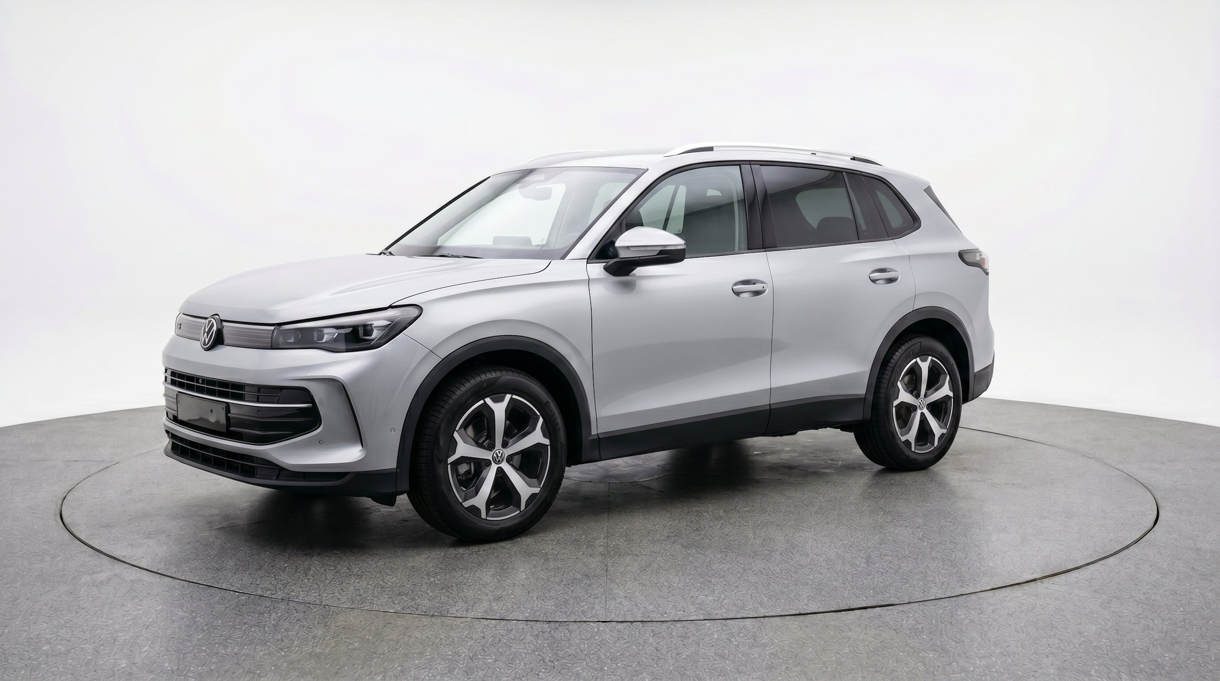 Thumbnail: 2026 Volkswagen Tiguan - 3