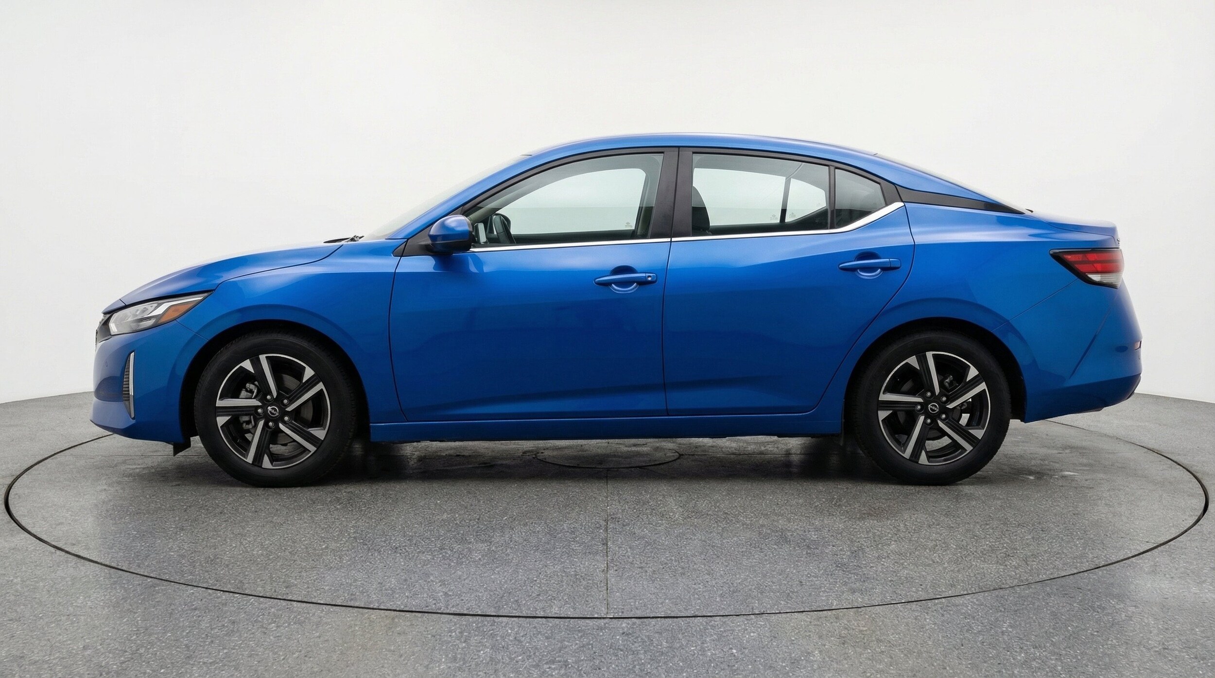 Thumbnail: 2025 Nissan Sentra - 5