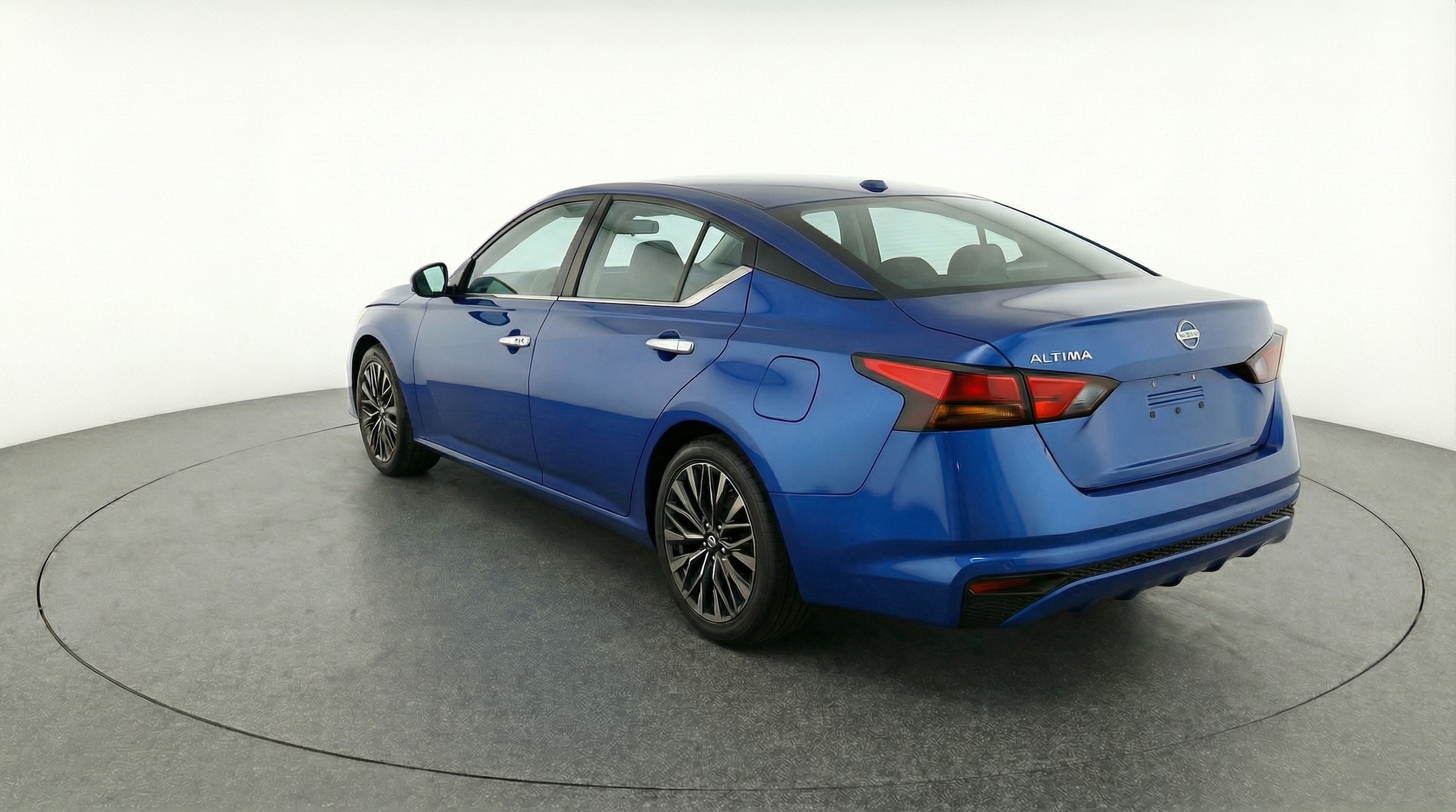 Thumbnail: 2025 Nissan Altima - 5