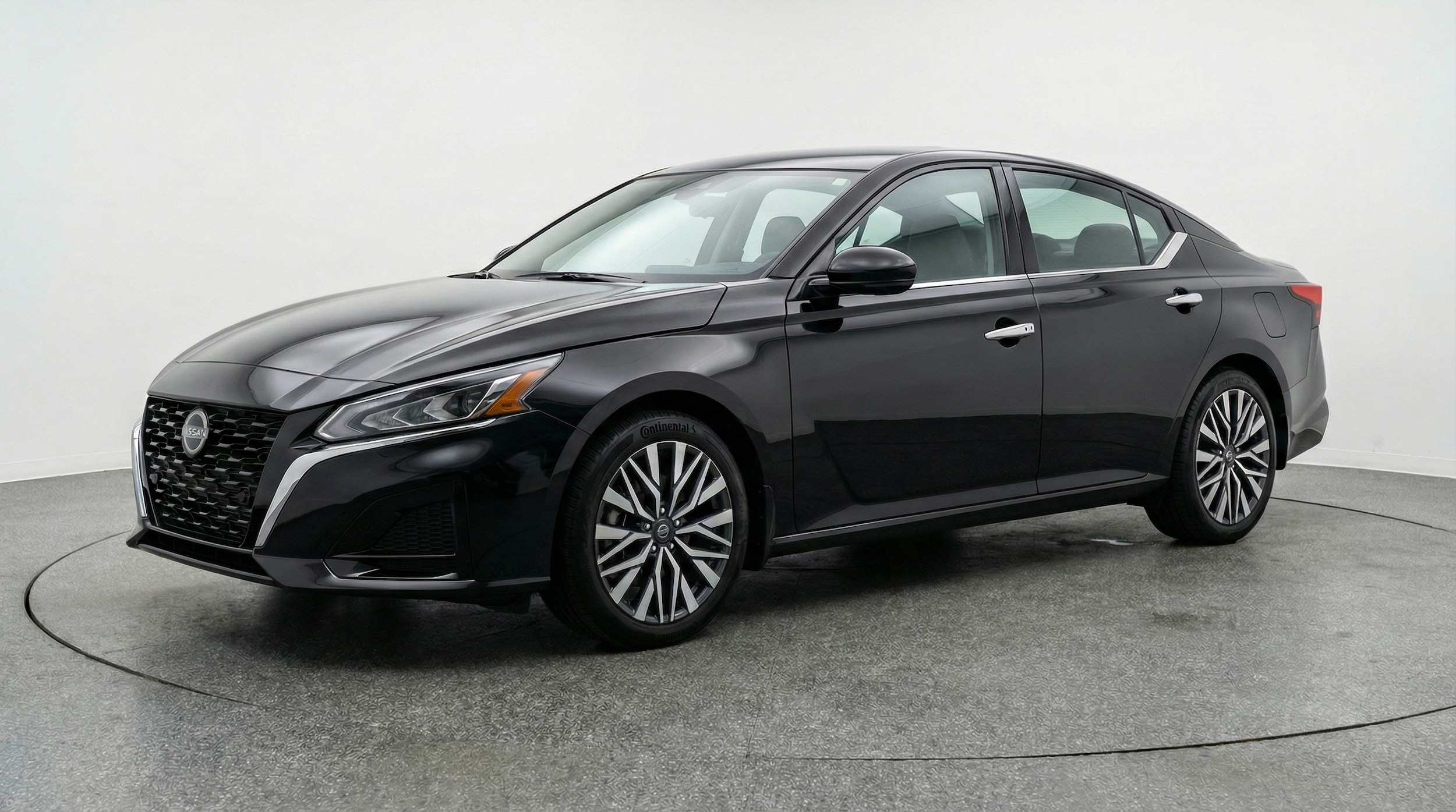 Thumbnail: 2025 Nissan Altima - 3