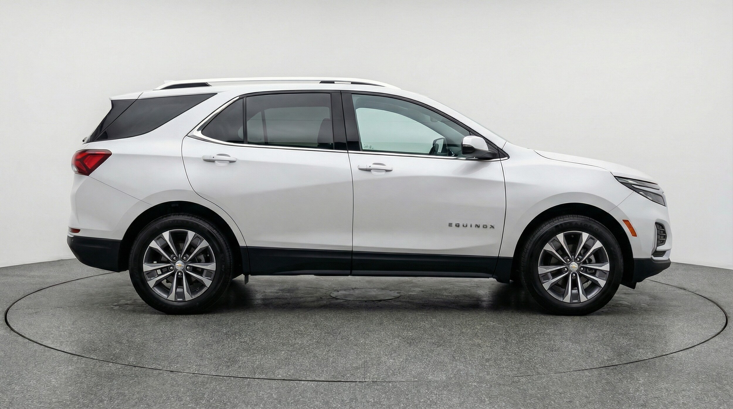 Thumbnail: 2025 Chevrolet Equinox - 8