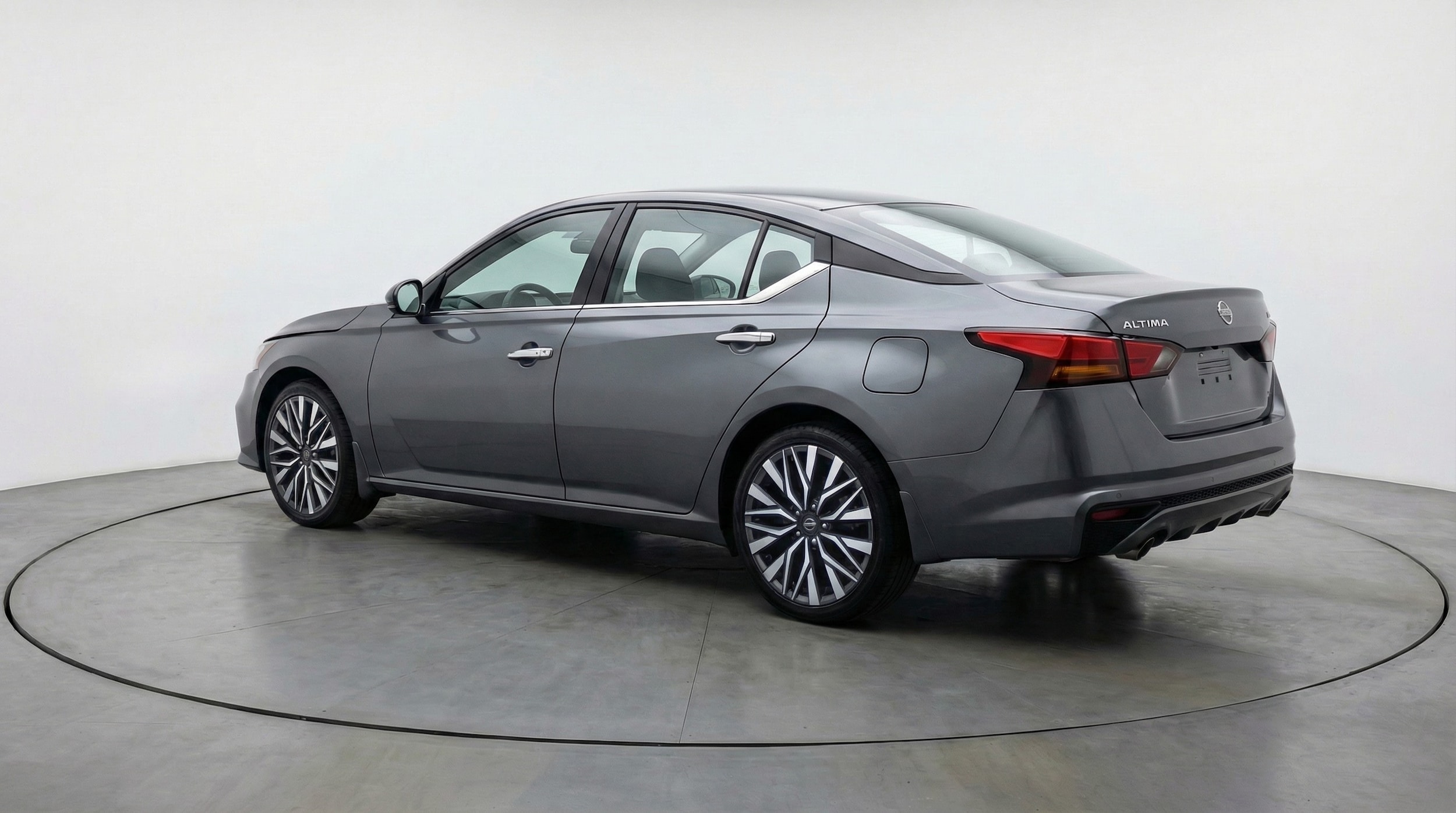 Thumbnail: 2025 Nissan Altima - 5