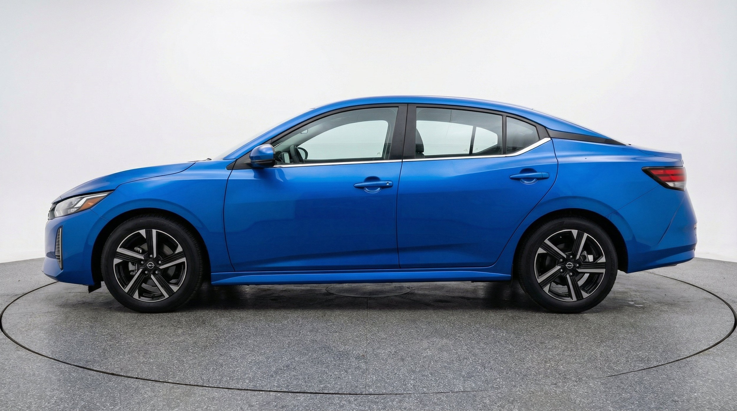 Thumbnail: 2025 Nissan Sentra - 5