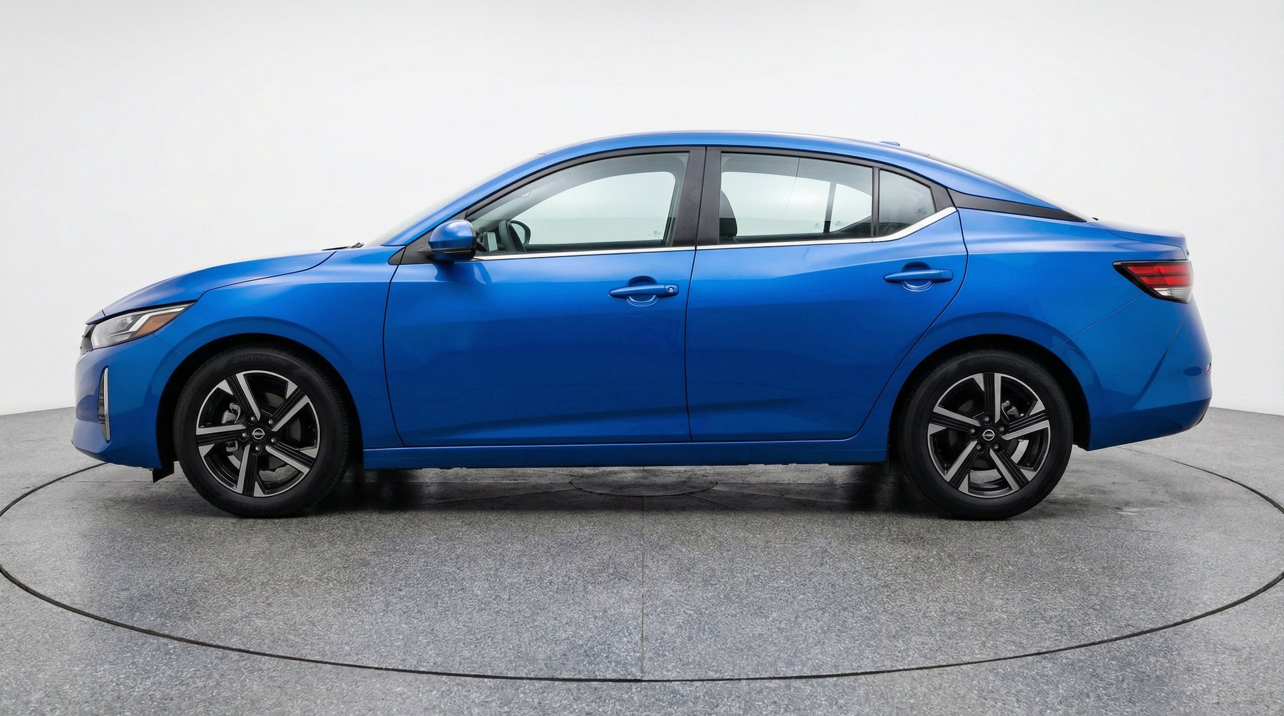 Thumbnail: 2025 Nissan Sentra - 5