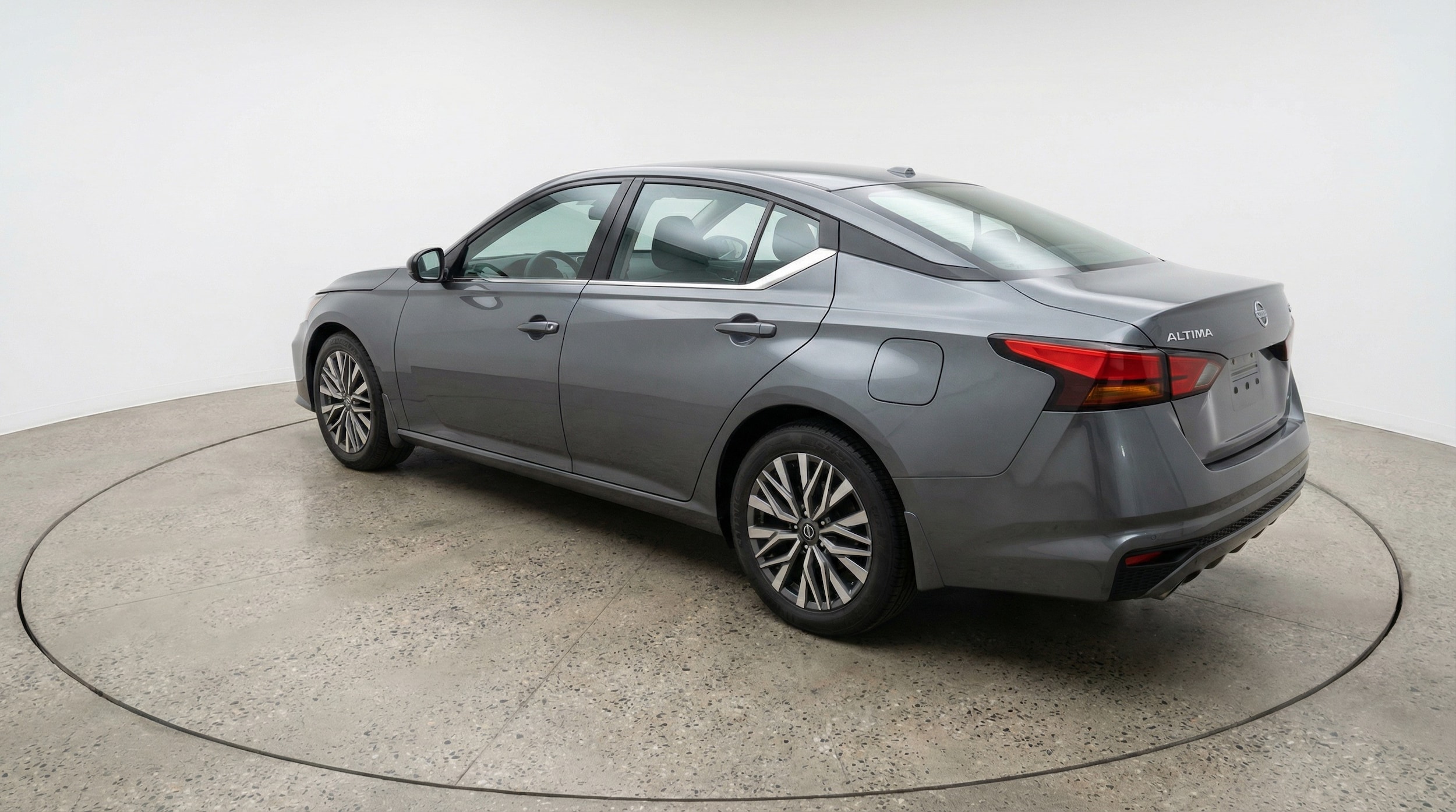 Thumbnail: 2025 Nissan Altima - 5