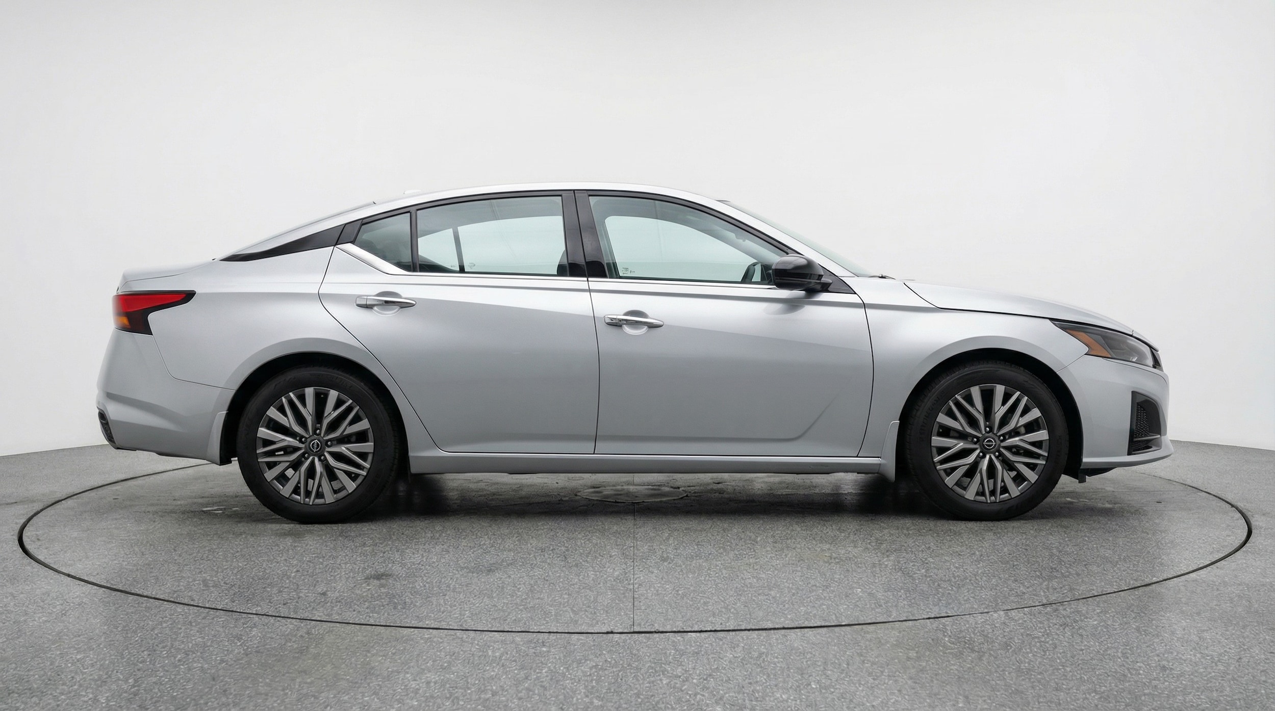 Thumbnail: 2025 Nissan Altima - 8