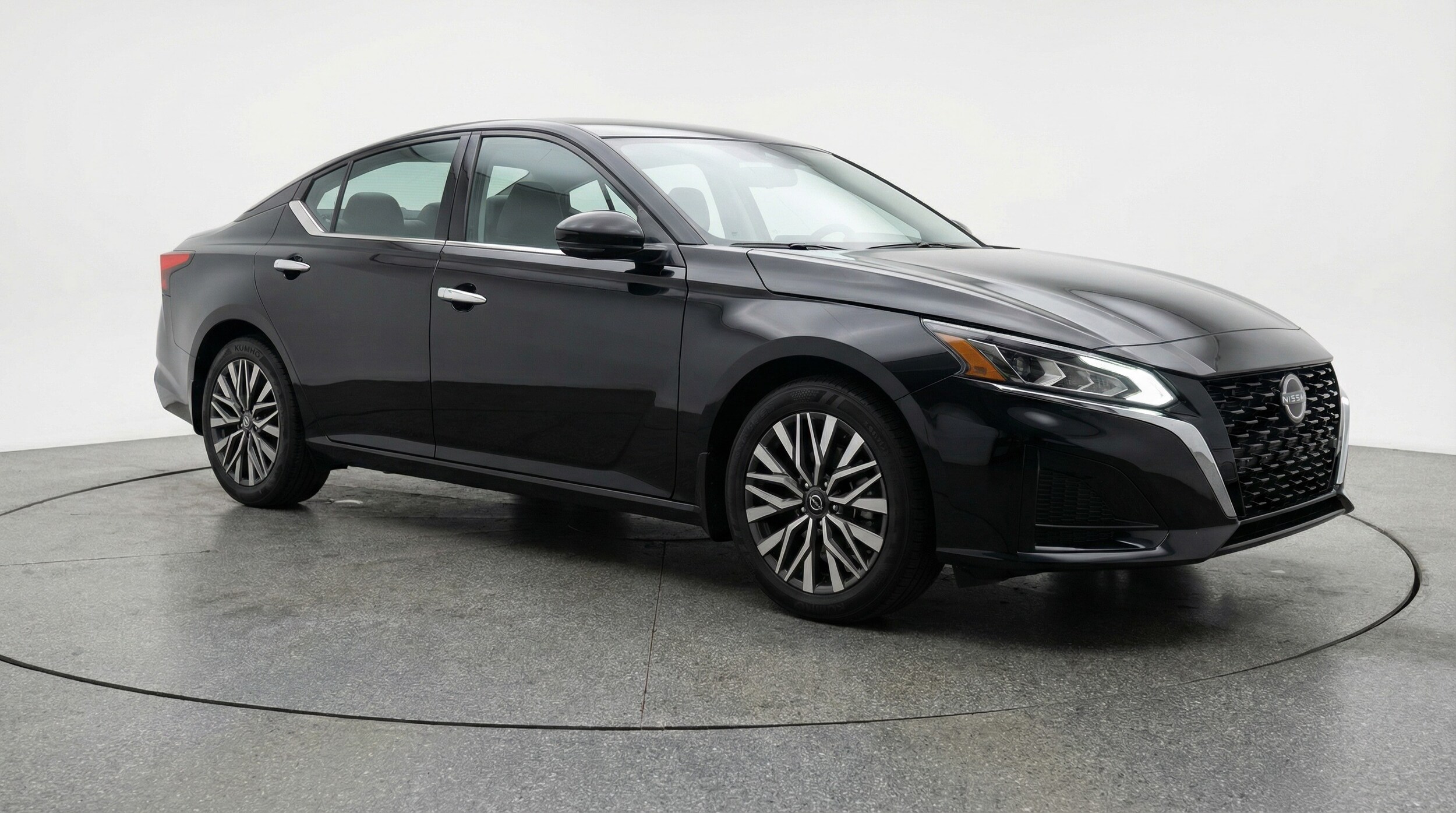 Thumbnail: 2025 Nissan Altima - 1