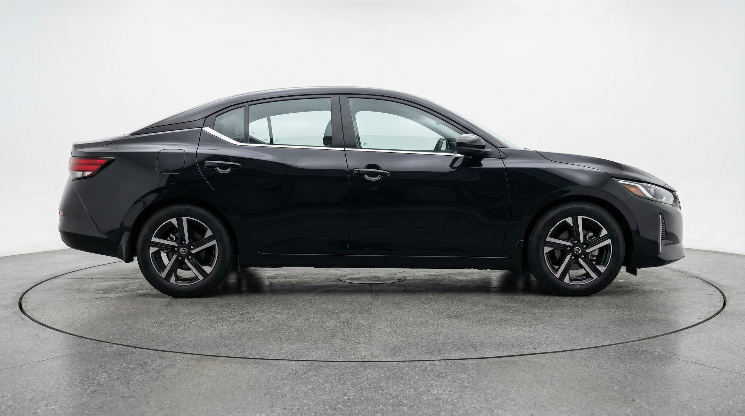 Thumbnail: 2025 Nissan Sentra - 8