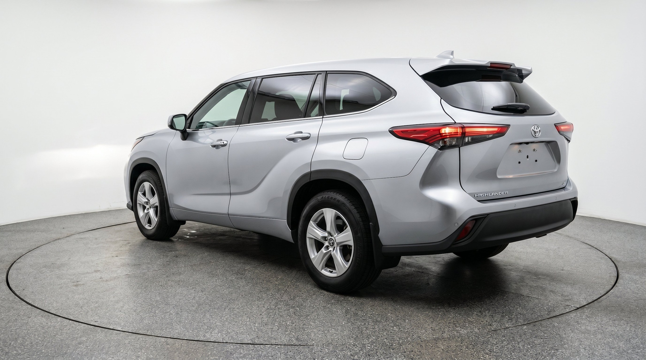 Thumbnail: 2025 Toyota Highlander - 6