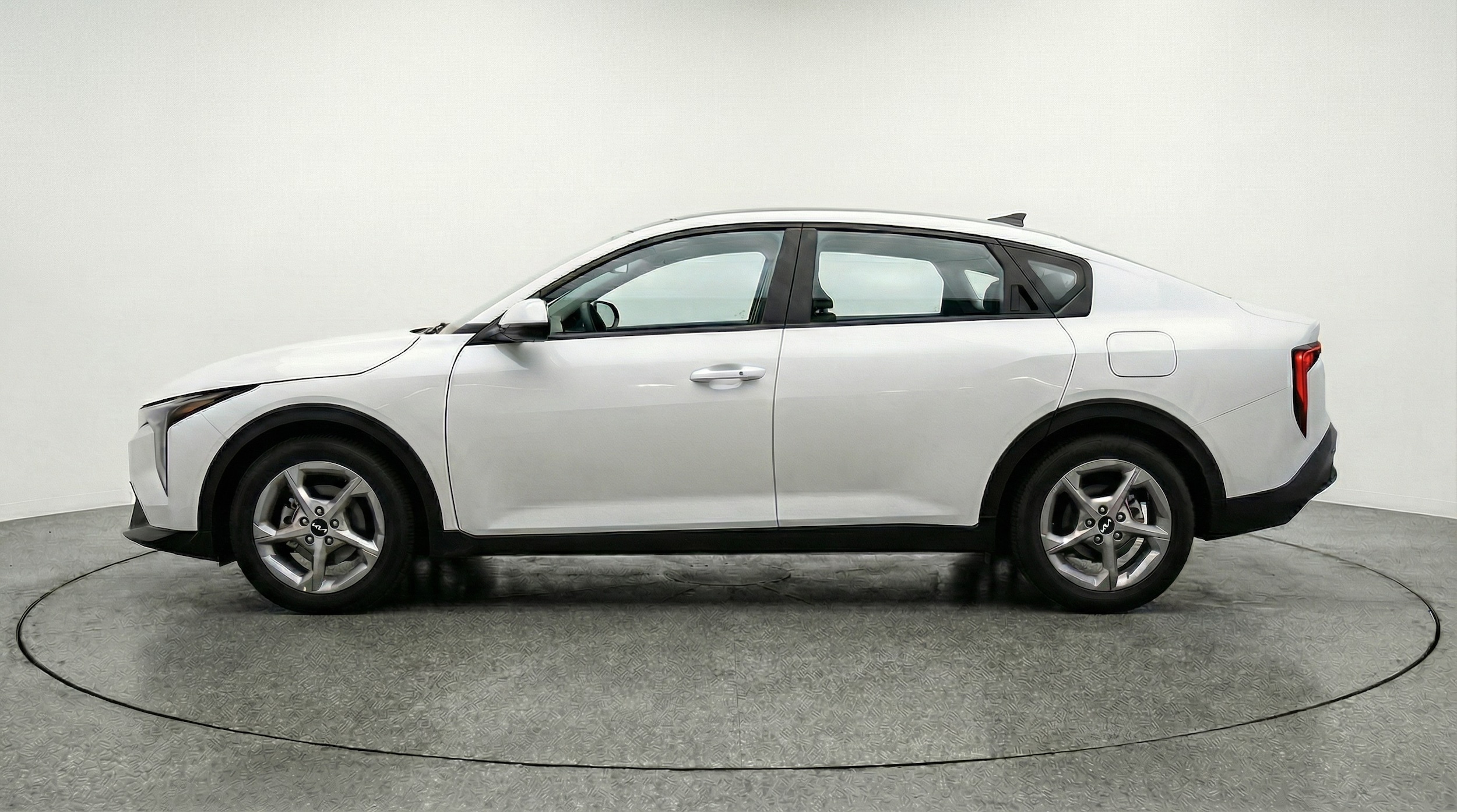 Thumbnail: 2025 Kia K4 - 4