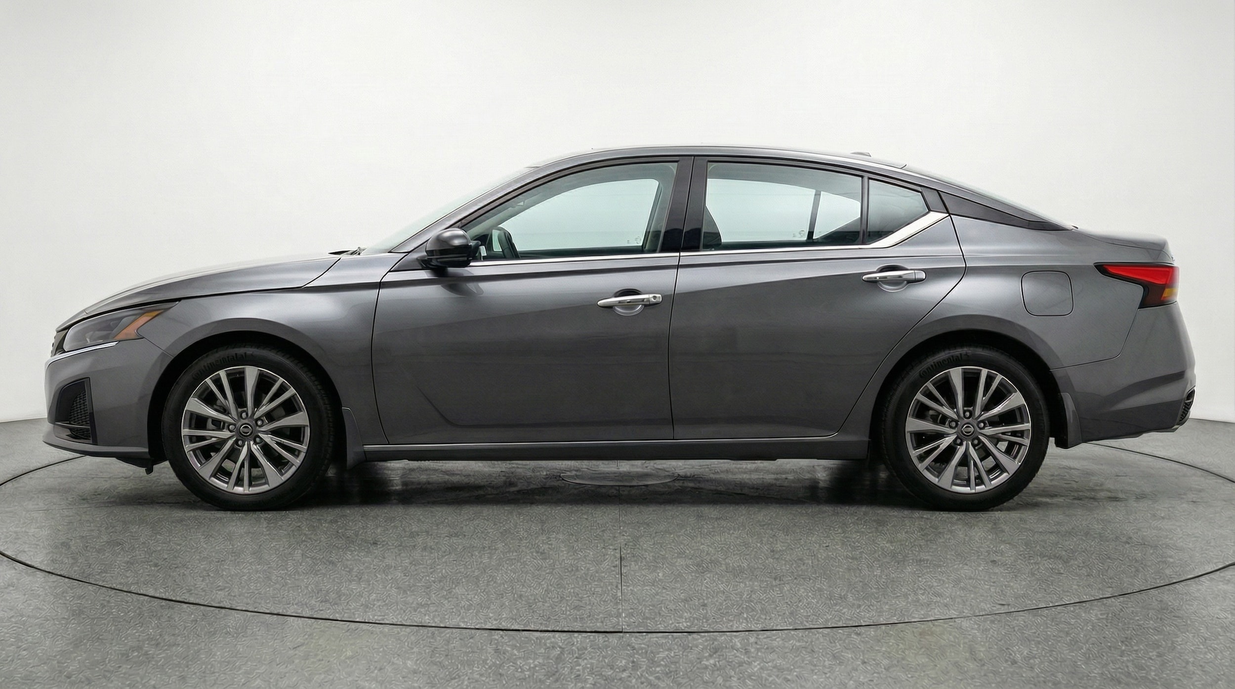 Thumbnail: 2025 Nissan Altima - 4