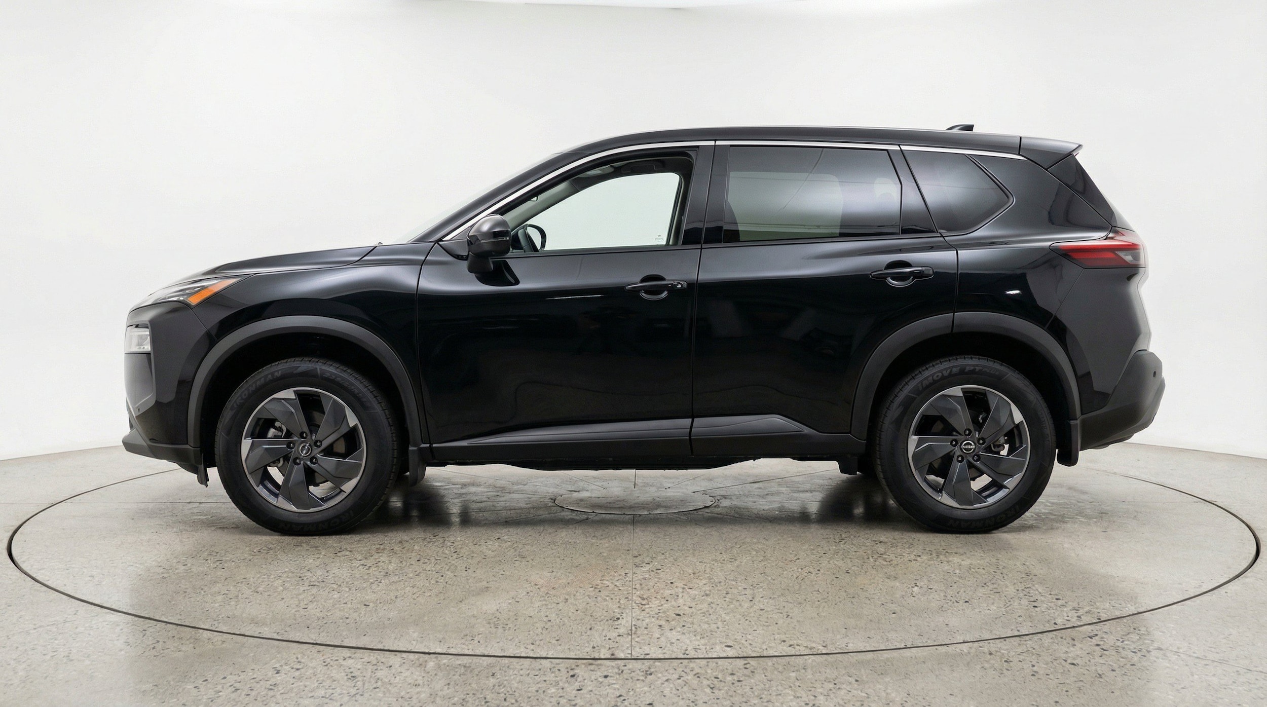 Thumbnail: 2025 Nissan Rogue - 5