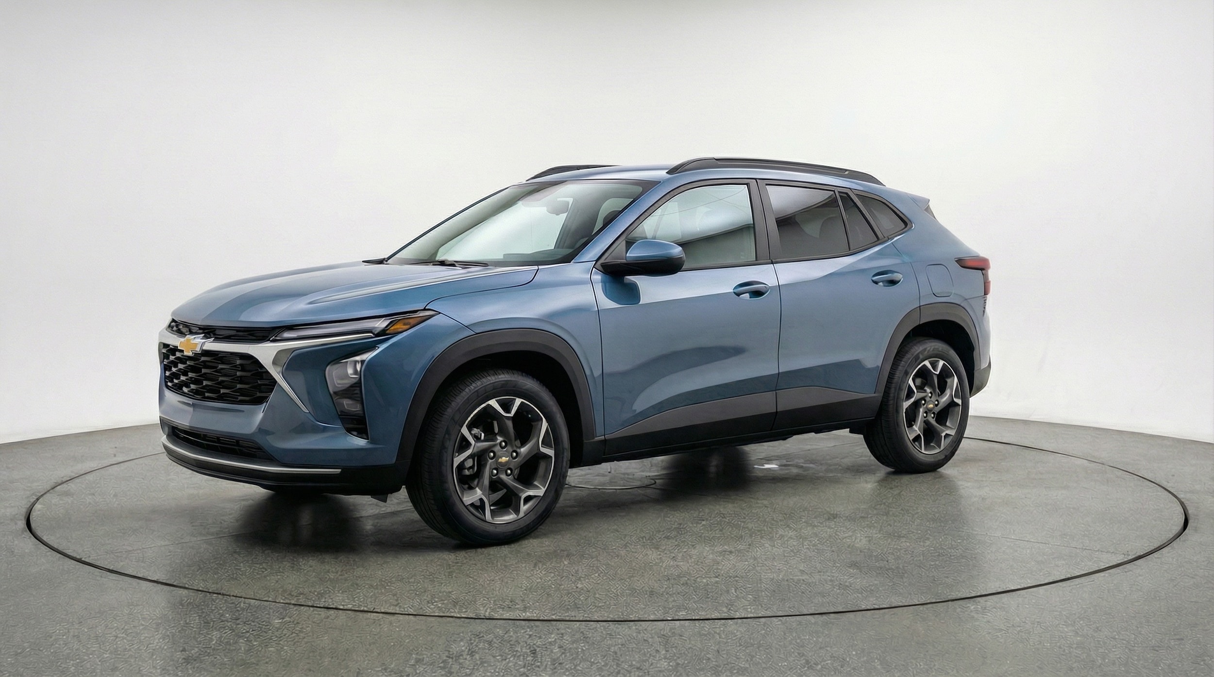 Thumbnail: 2025 Chevrolet Trax - 3