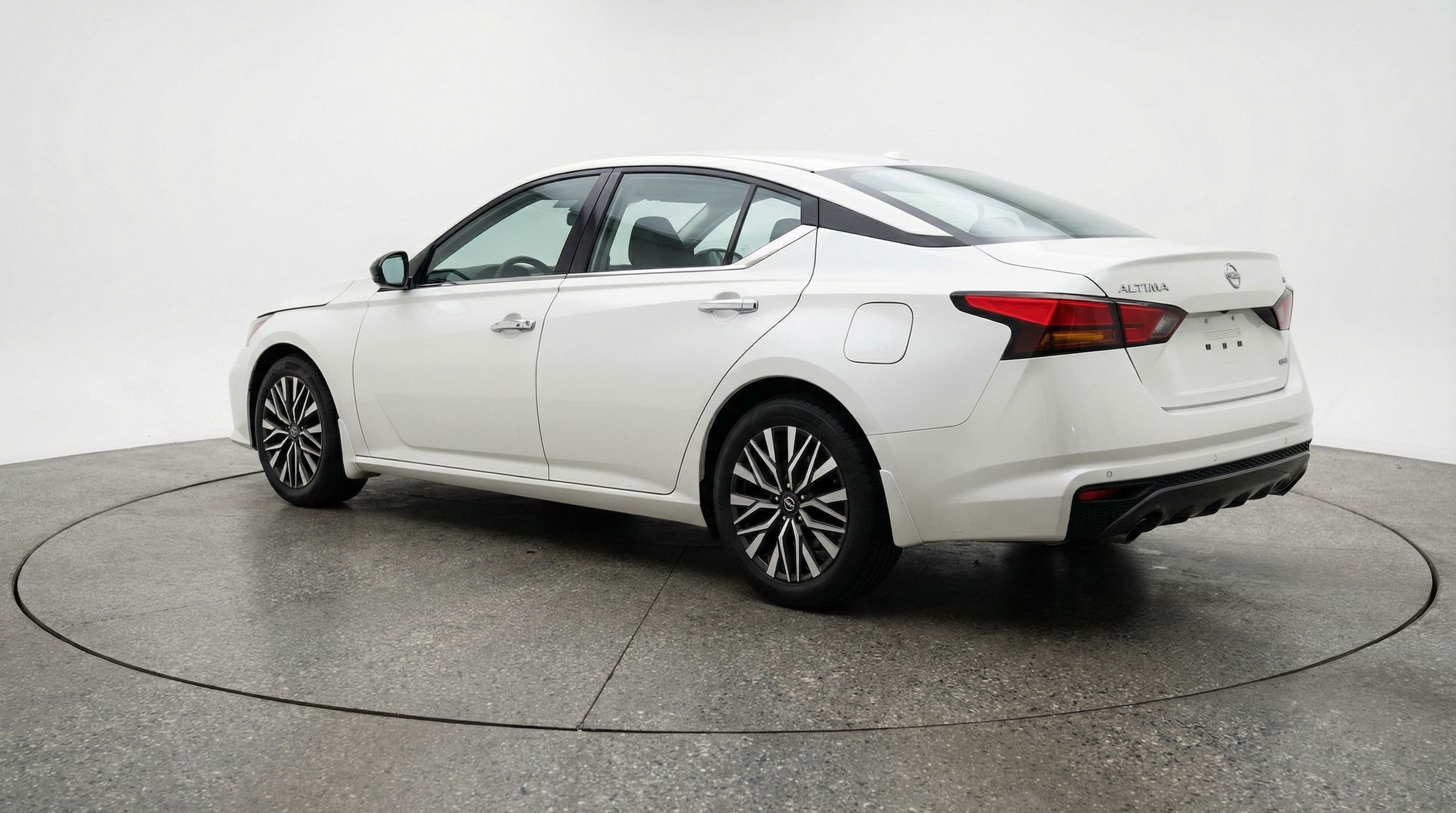 Thumbnail: 2025 Nissan Altima - 5