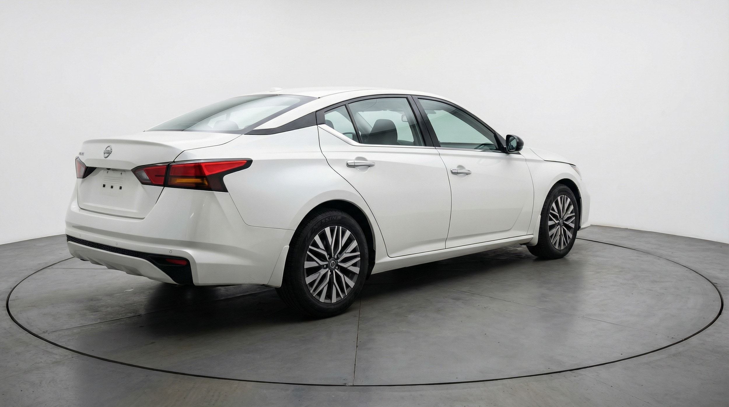 Thumbnail: 2025 Nissan Altima - 7