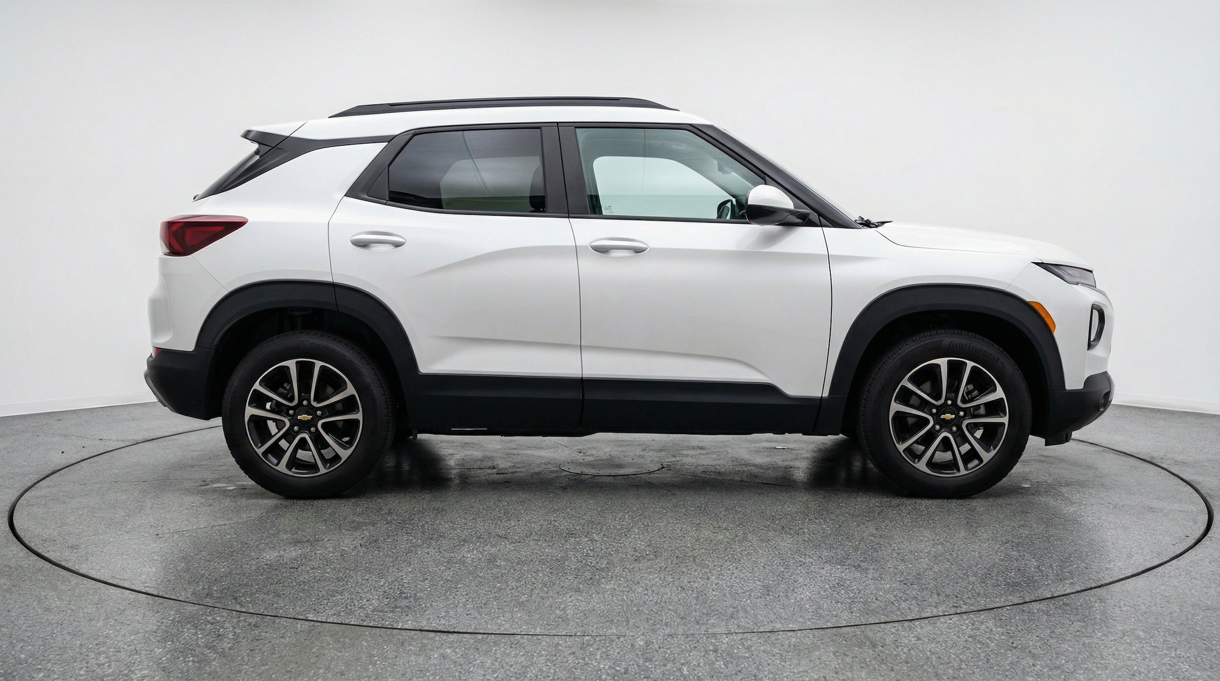 Thumbnail: 2025 Chevrolet TrailBlazer - 11