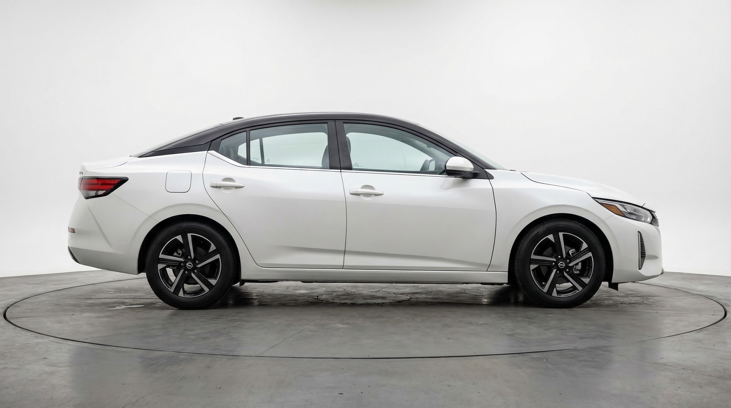 Thumbnail: 2025 Nissan Sentra - 8
