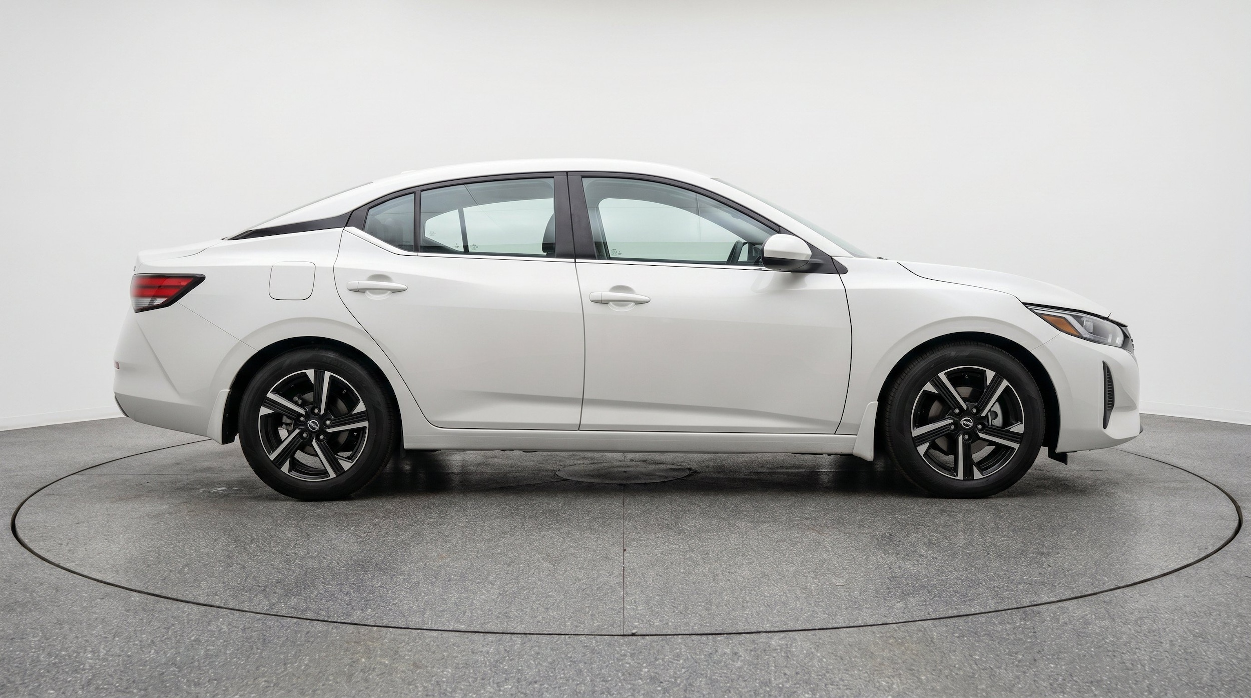 Thumbnail: 2025 Nissan Sentra - 11