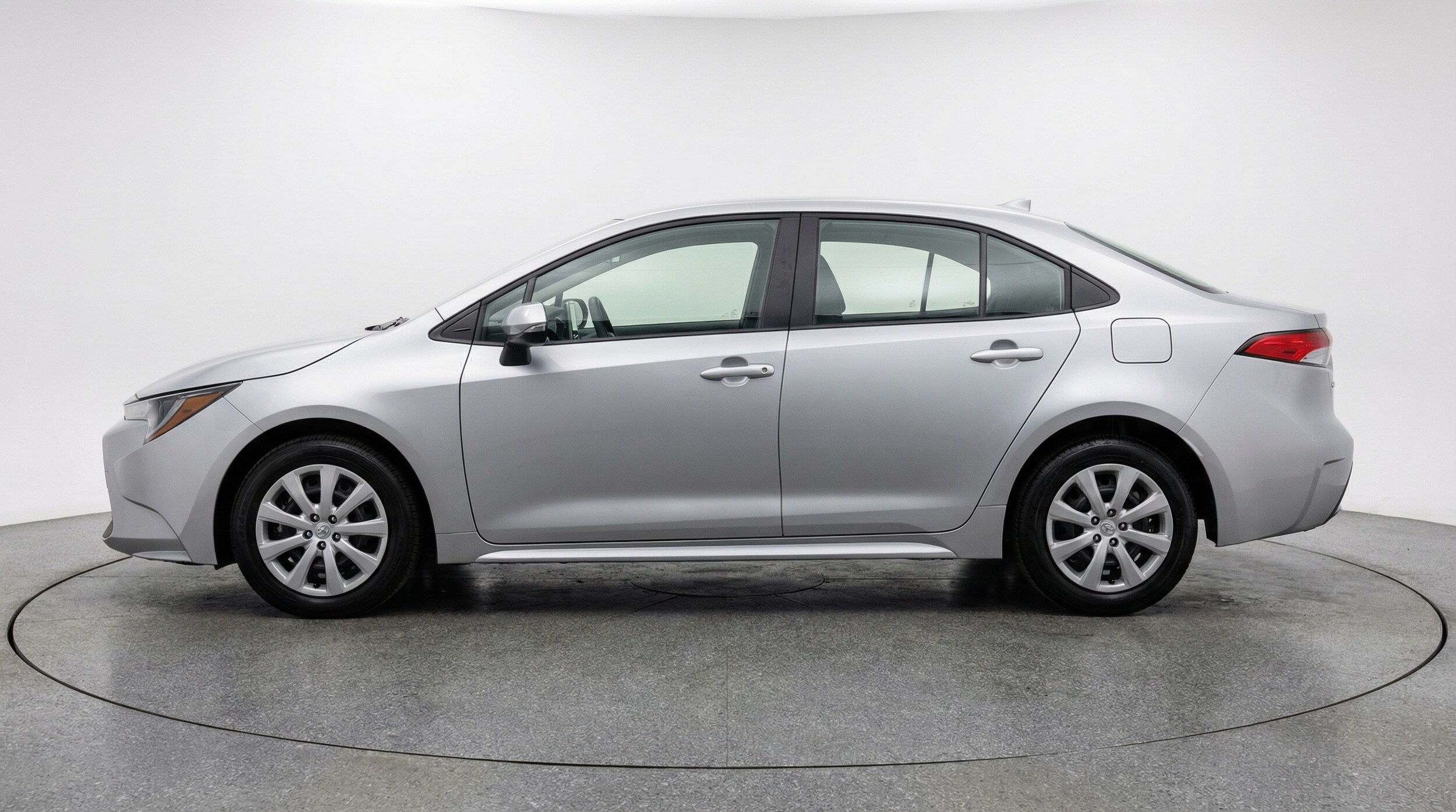 Thumbnail: 2025 Toyota Corolla - 4