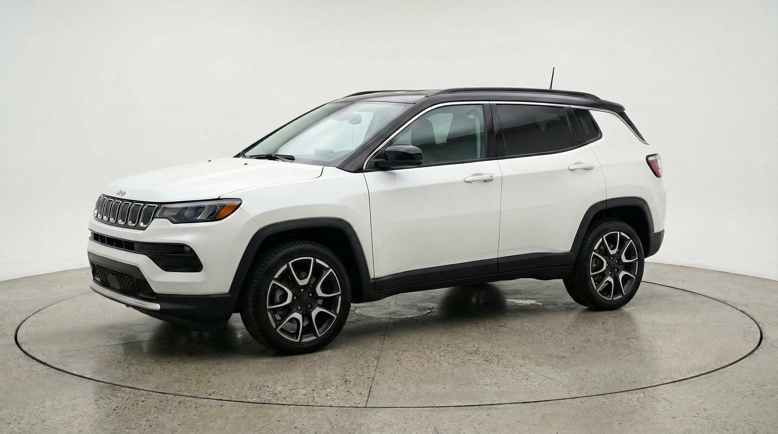 Thumbnail: 2025 Jeep Compass - 3