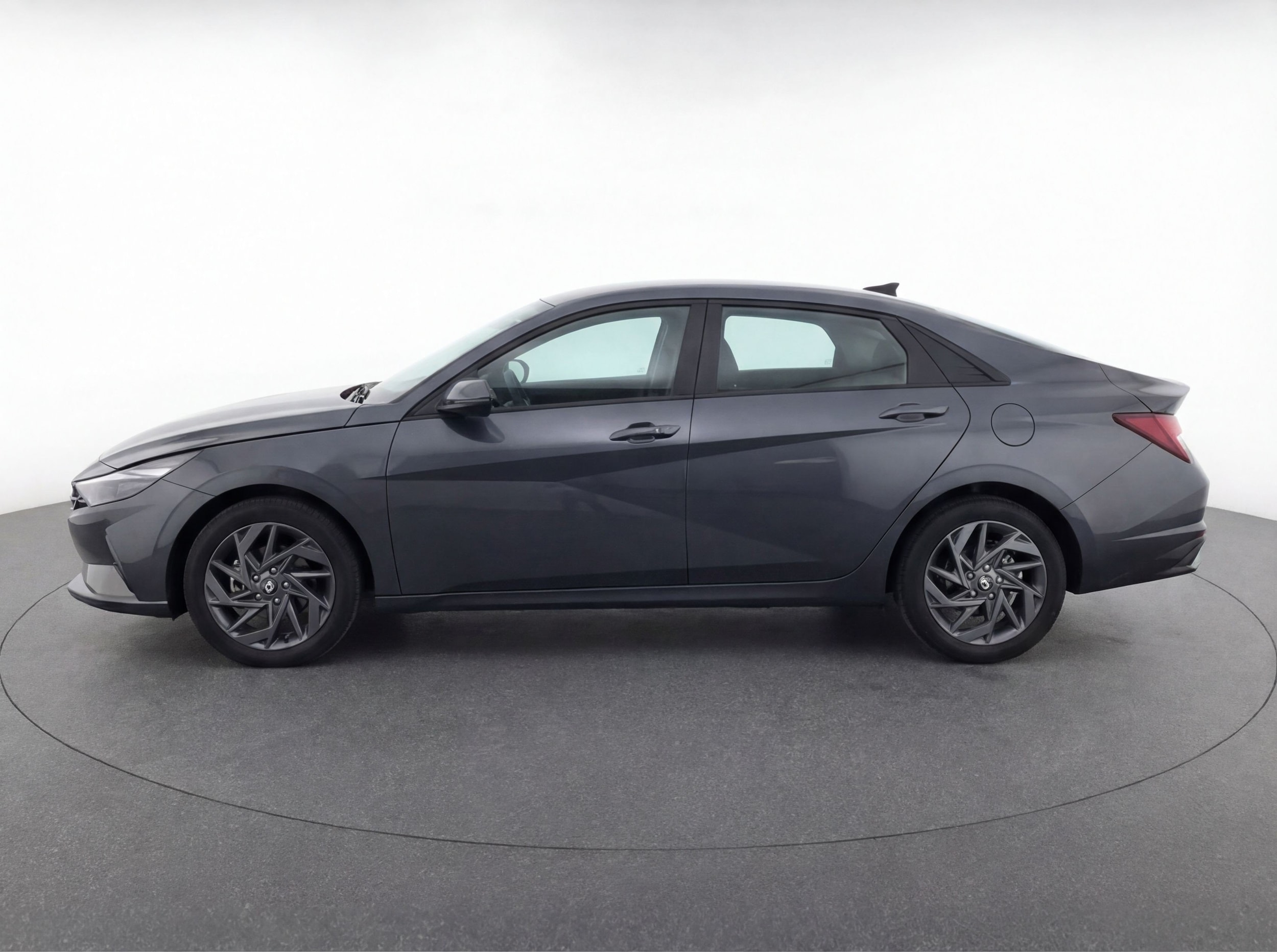 Thumbnail: 2024 Hyundai Elantra - 5