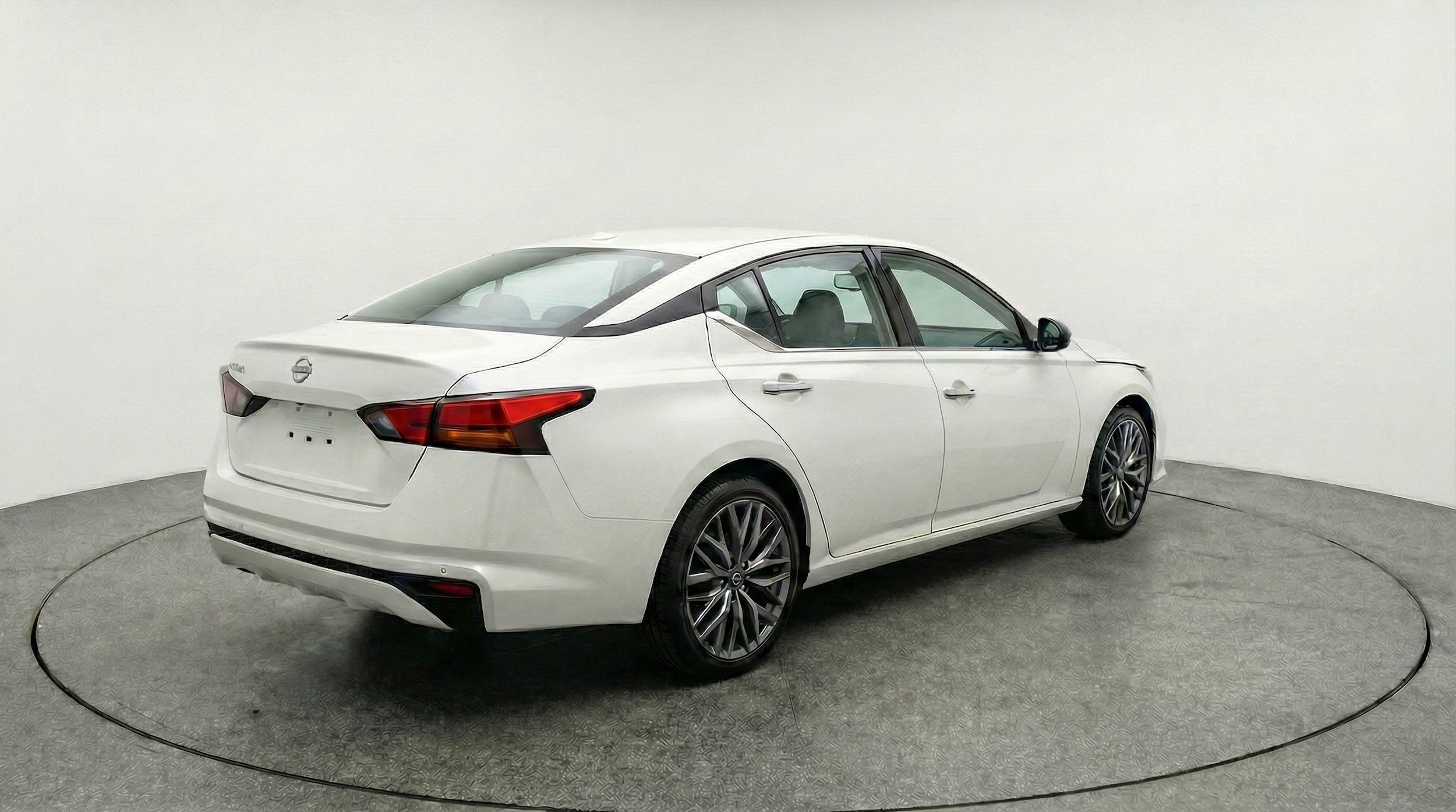 Thumbnail: 2025 Nissan Altima - 7