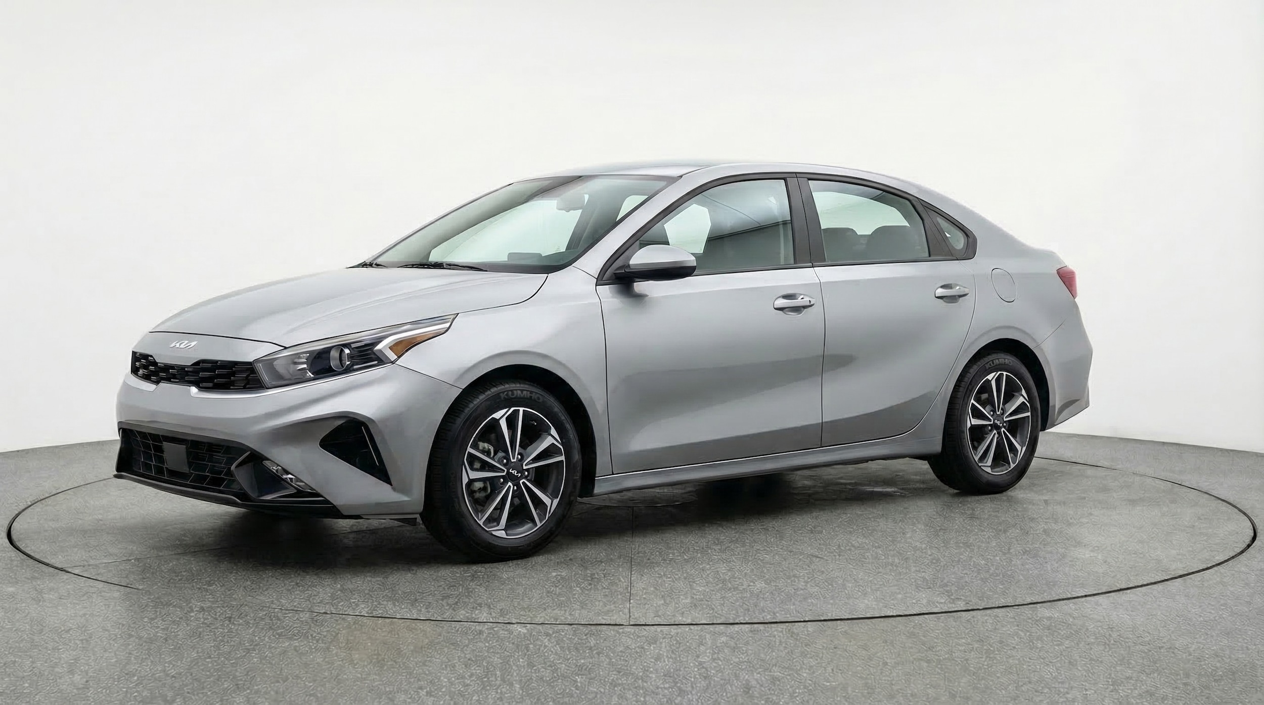 Thumbnail: 2024 Kia Forte - 3