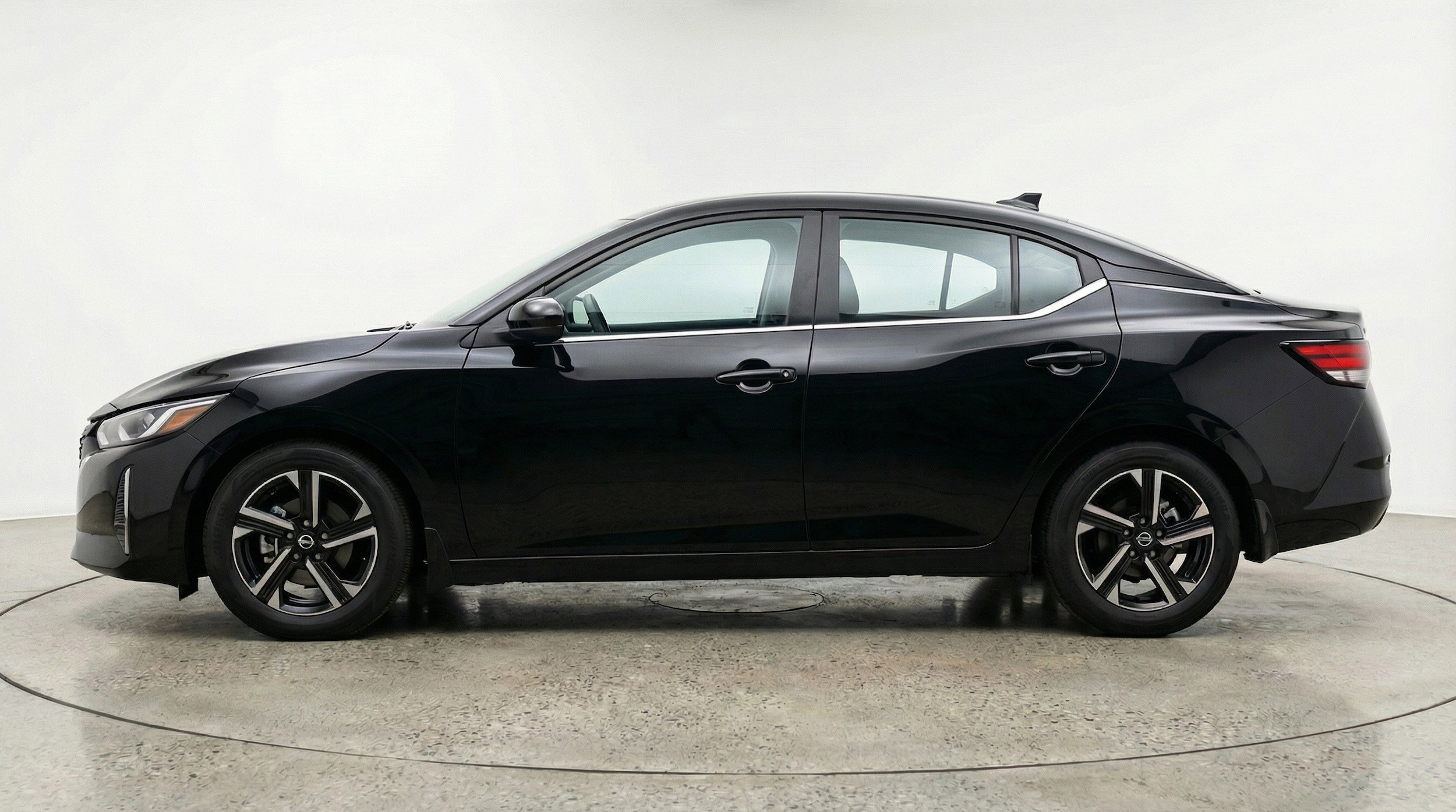 Thumbnail: 2025 Nissan Sentra - 5