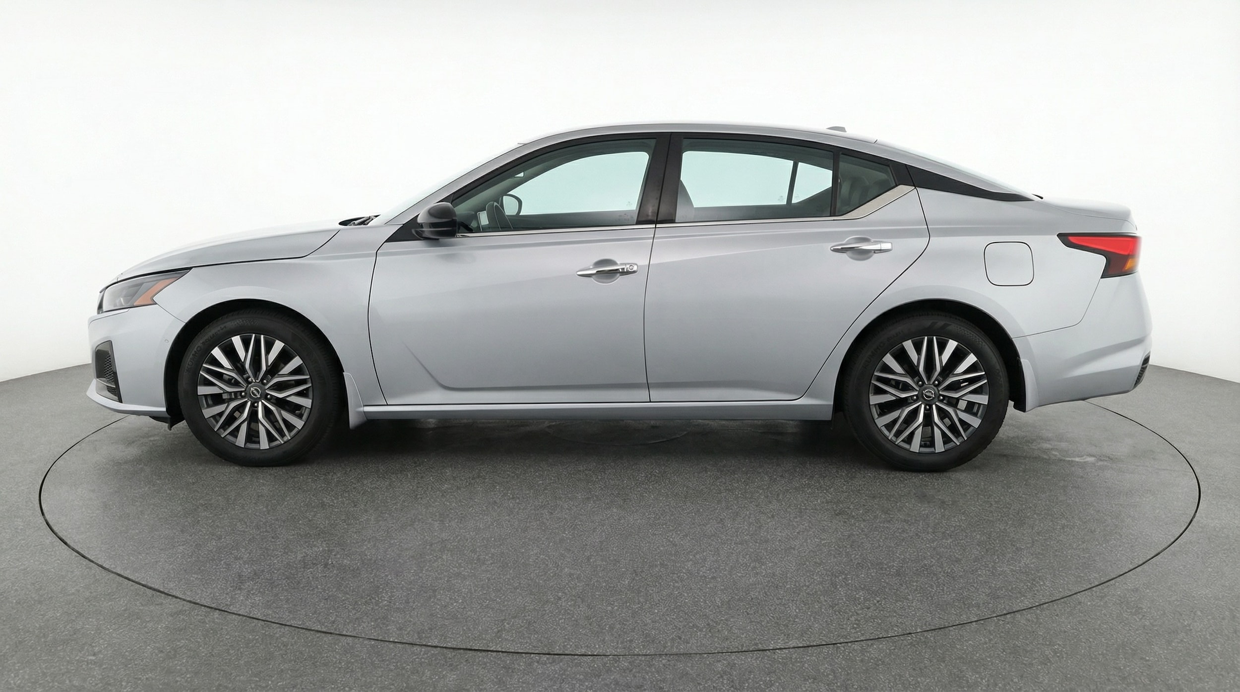 Thumbnail: 2025 Nissan Altima - 4