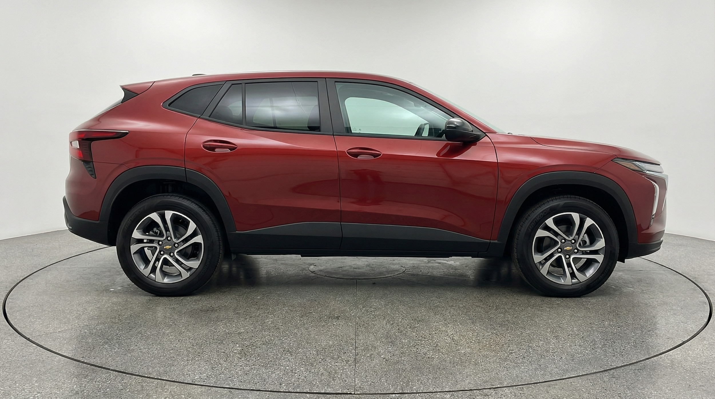 Thumbnail: 2025 Chevrolet Trax - 8