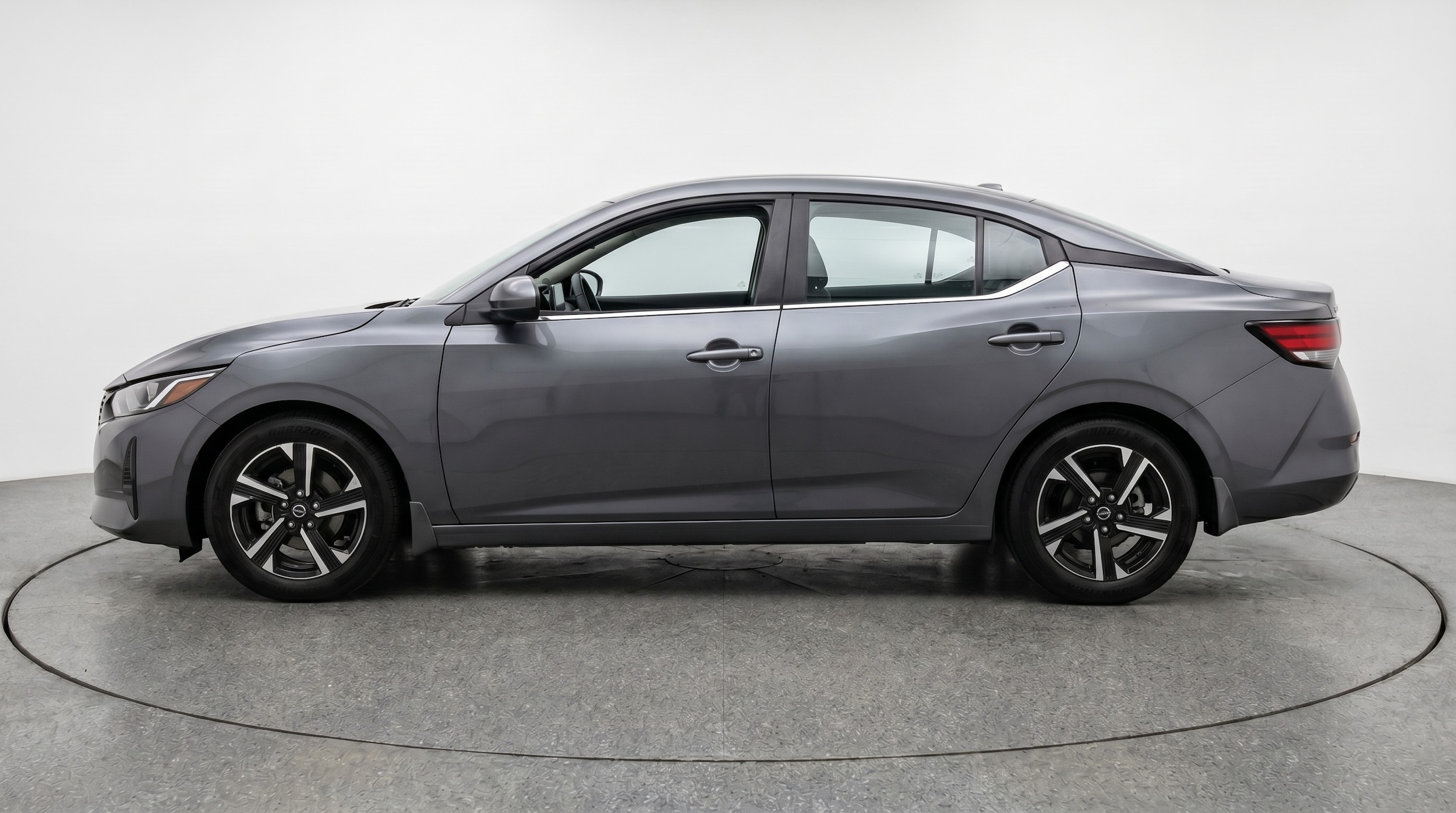 Thumbnail: 2025 Nissan Sentra - 4