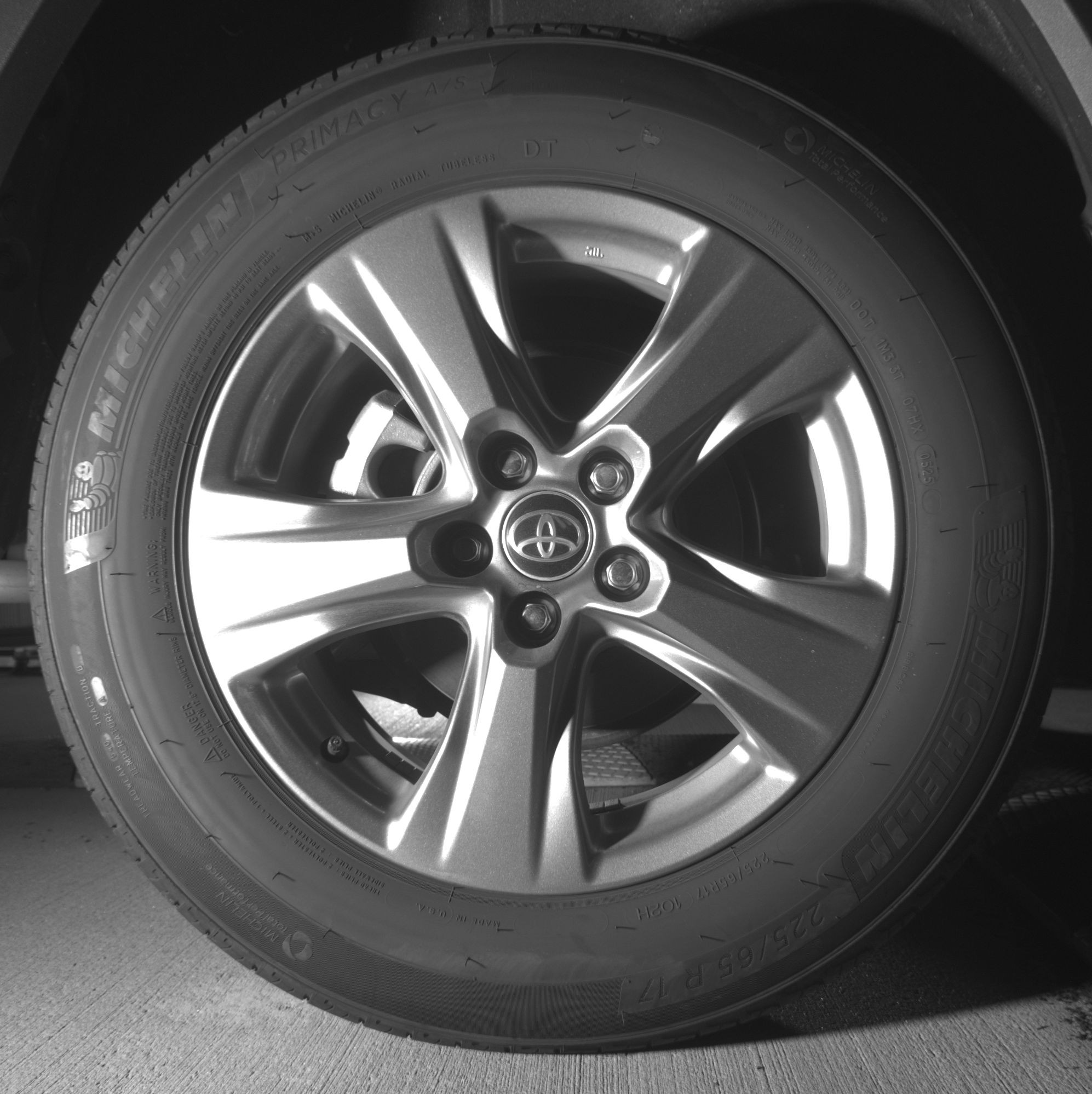 Thumbnail: 2025 Toyota RAV4 - 12