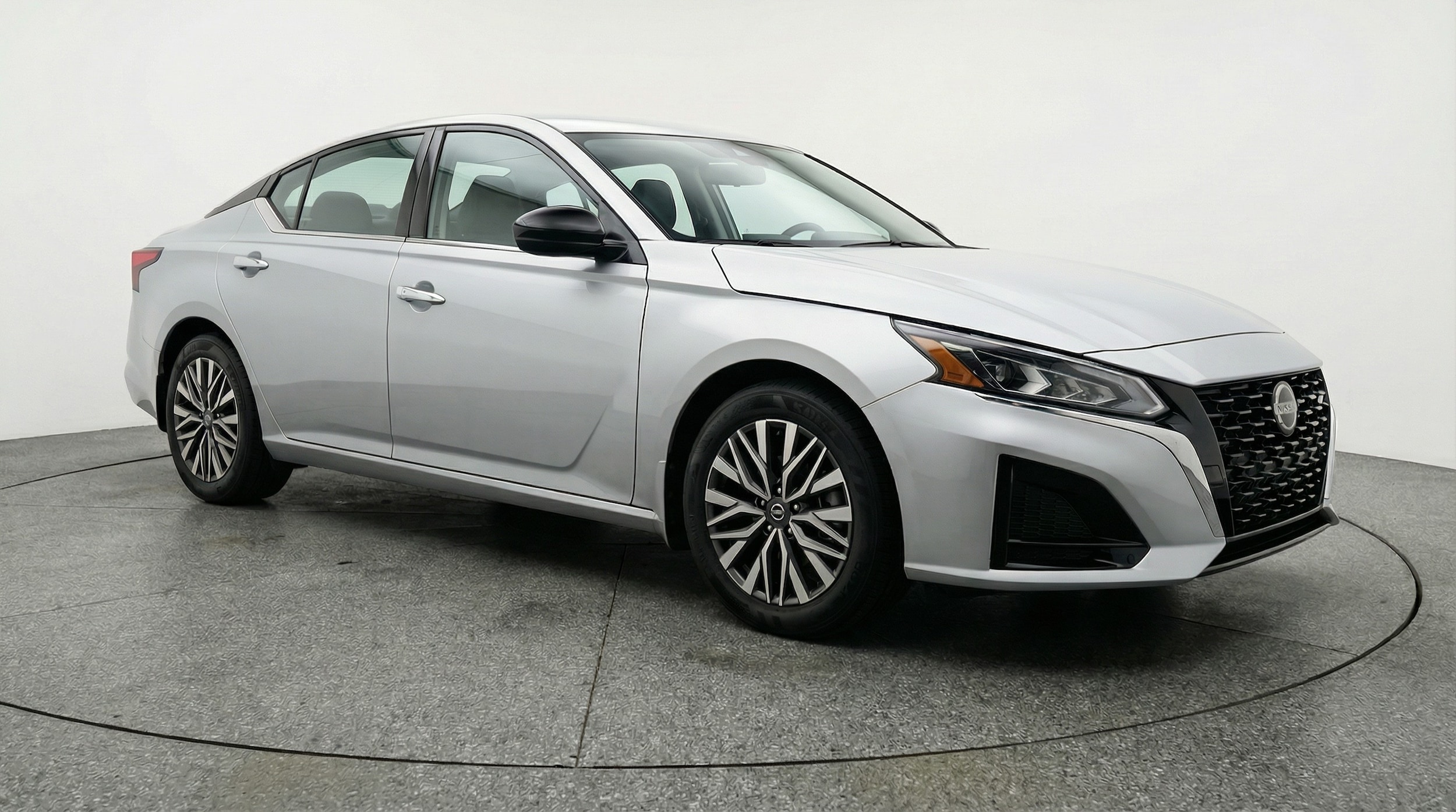 Thumbnail: 2025 Nissan Altima - 1