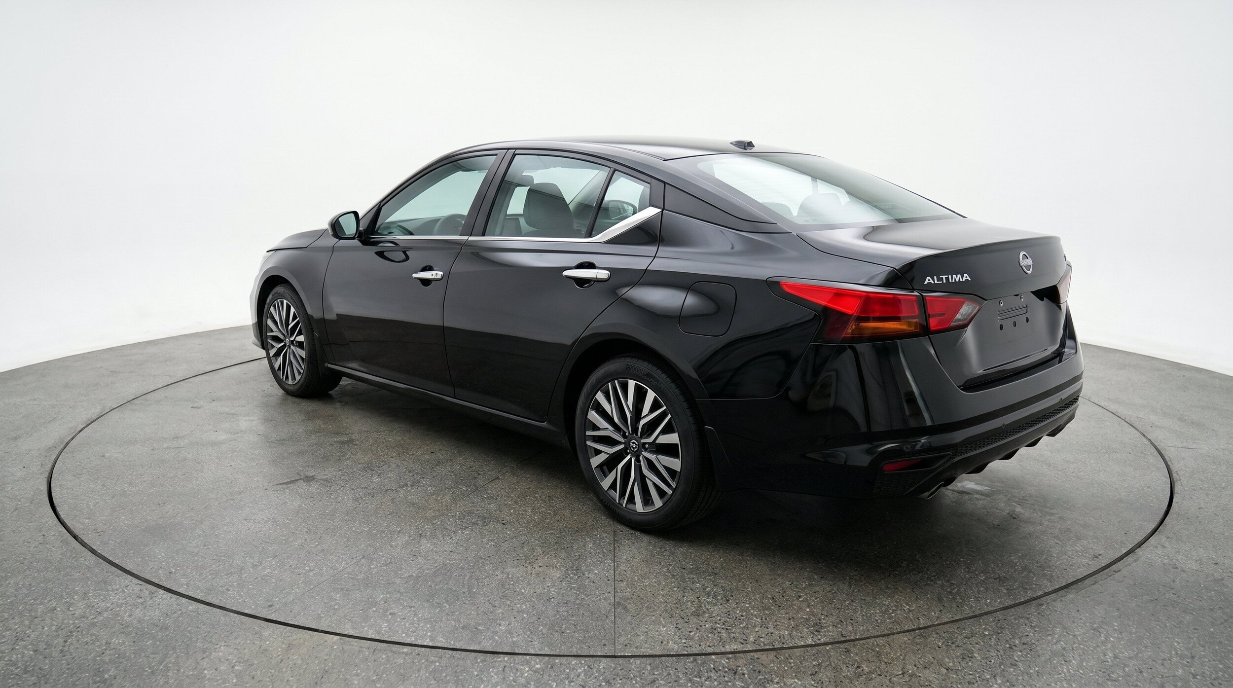Thumbnail: 2025 Nissan Altima - 6